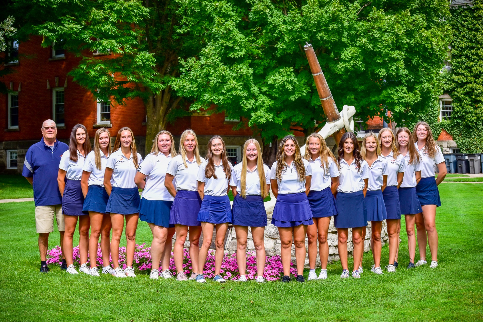 Women's Golf Places Third at 36Hole Spring Invitational Hope College