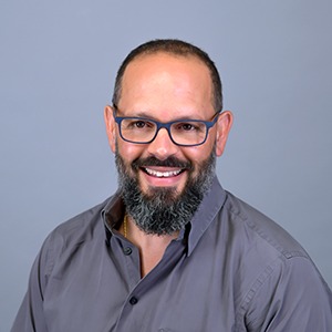 Pablo Peschiera headshot