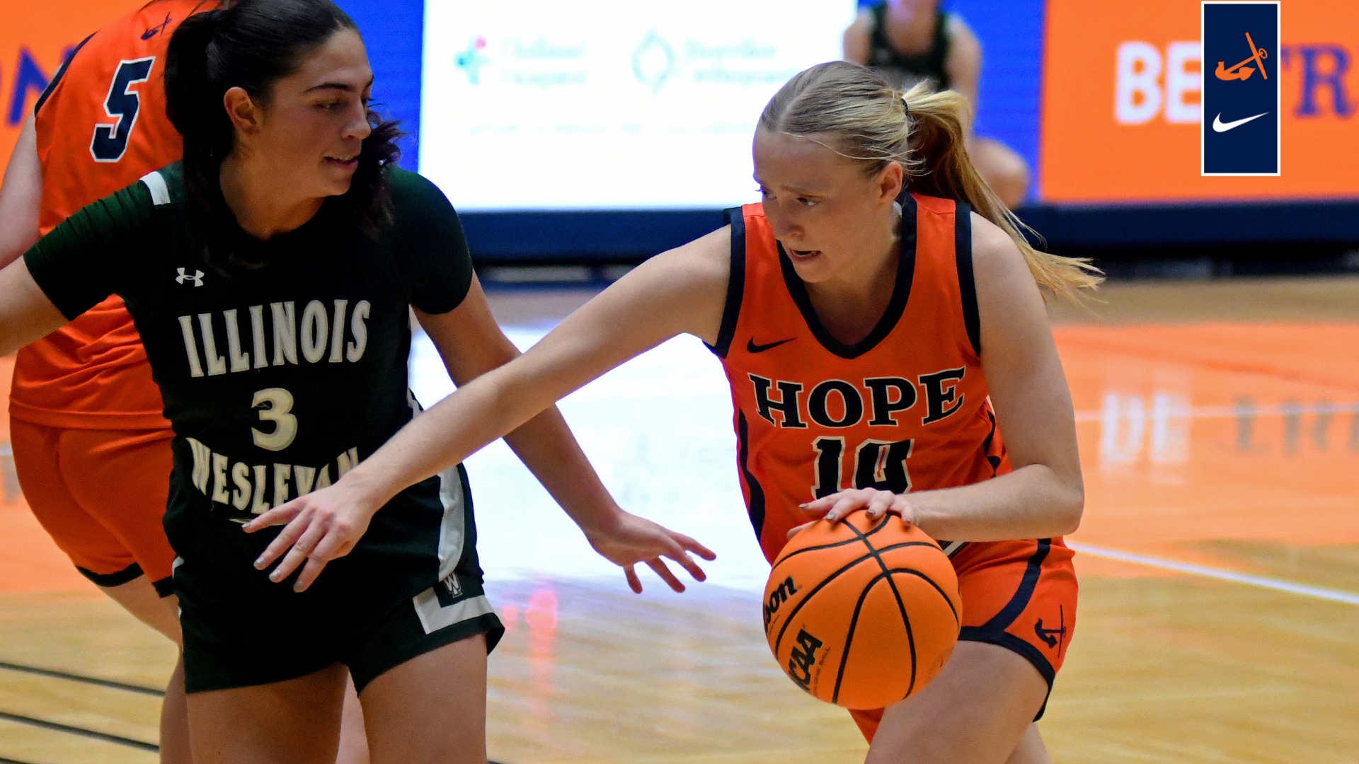 Anna Richards drives to the basket.