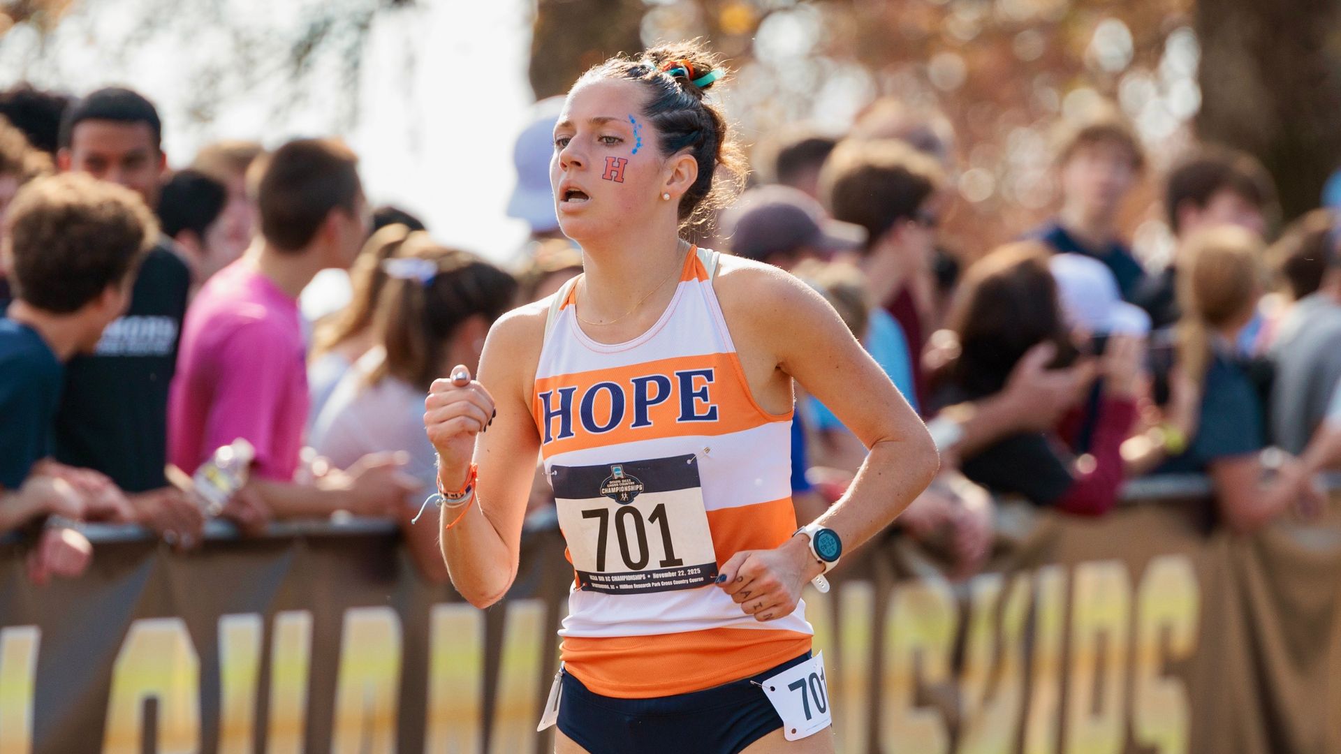 Molly Durow runs towards the finish line.