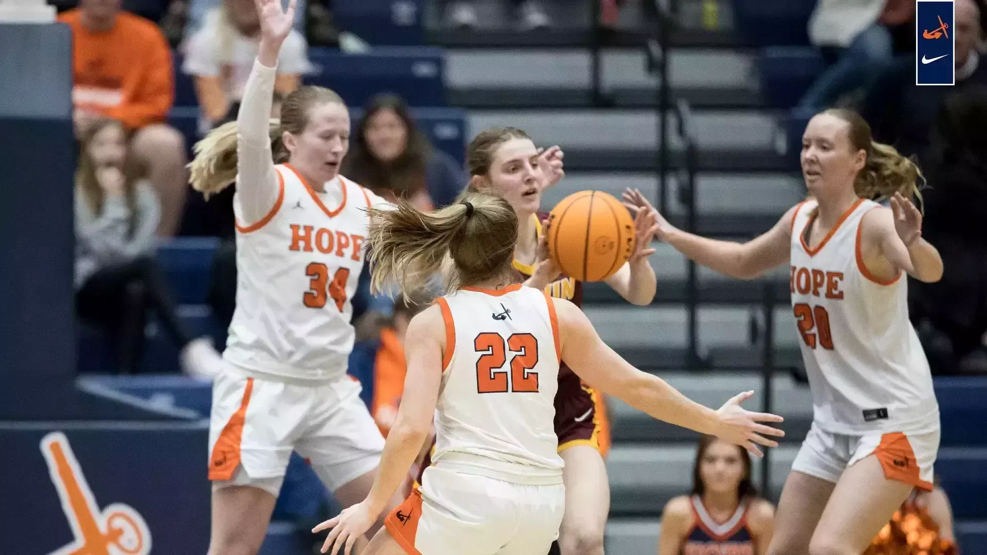 Hope College -- Hope College Women'sbasketball team plays Calvin