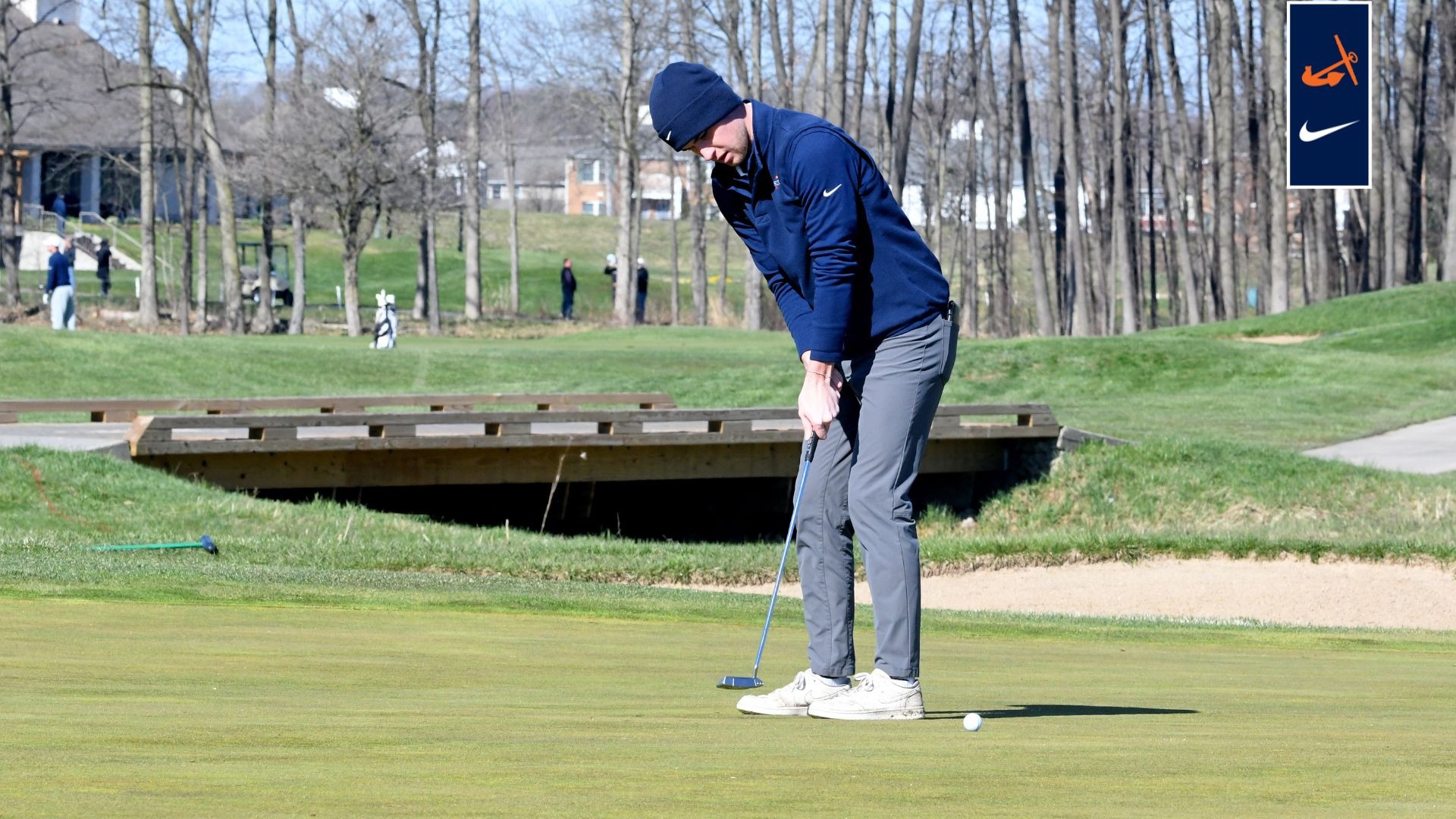 Patrick Michael putts at The Meadows.