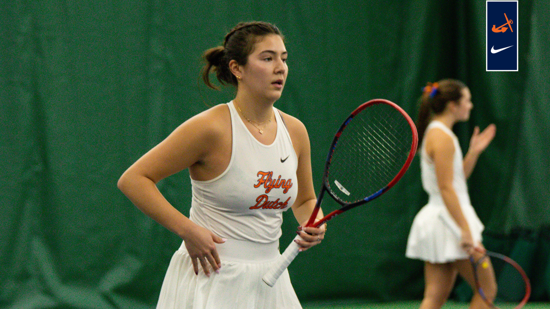 Jana Beier readies before a set