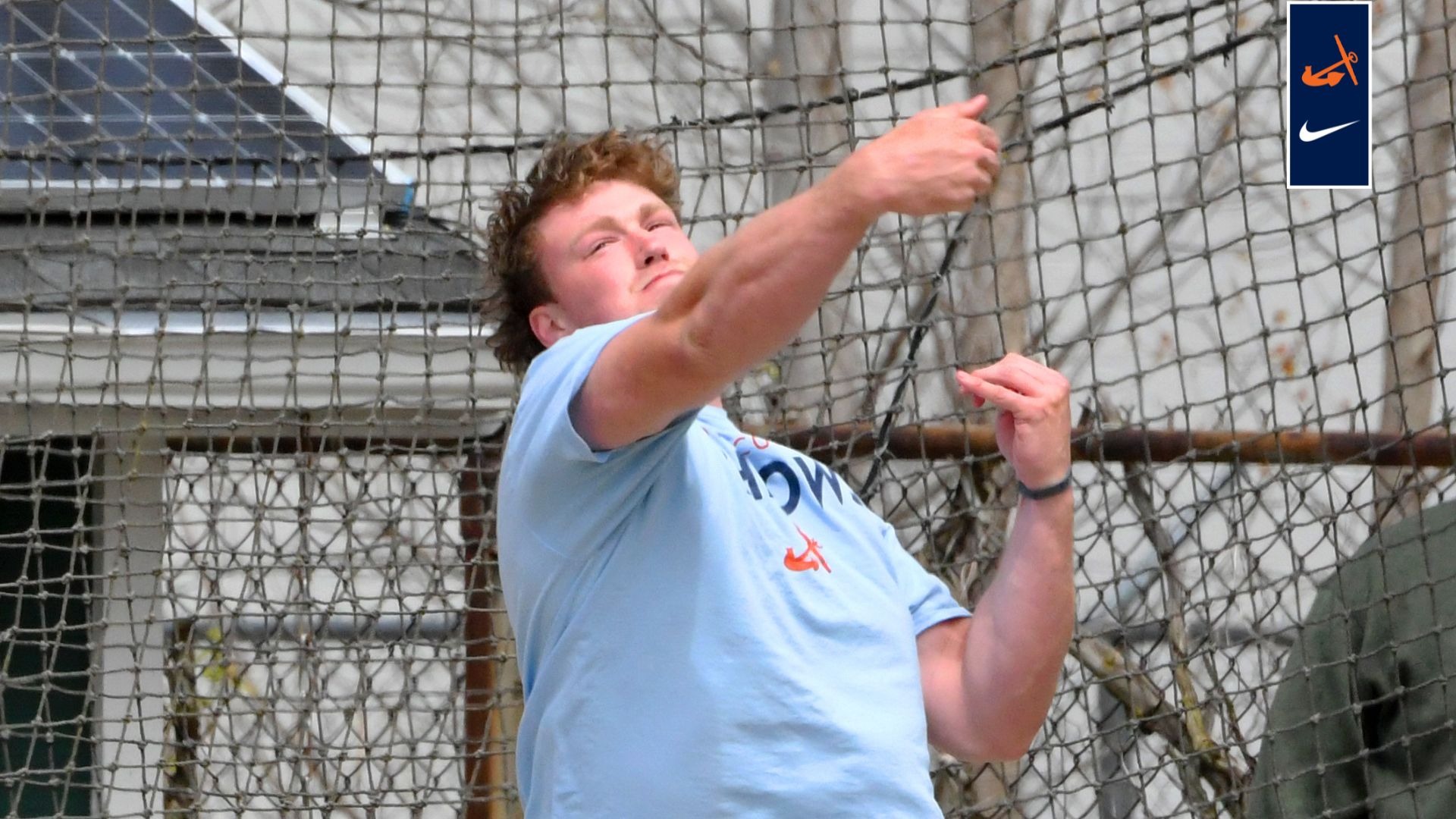 Aaron Hunt competes during a throwing event.