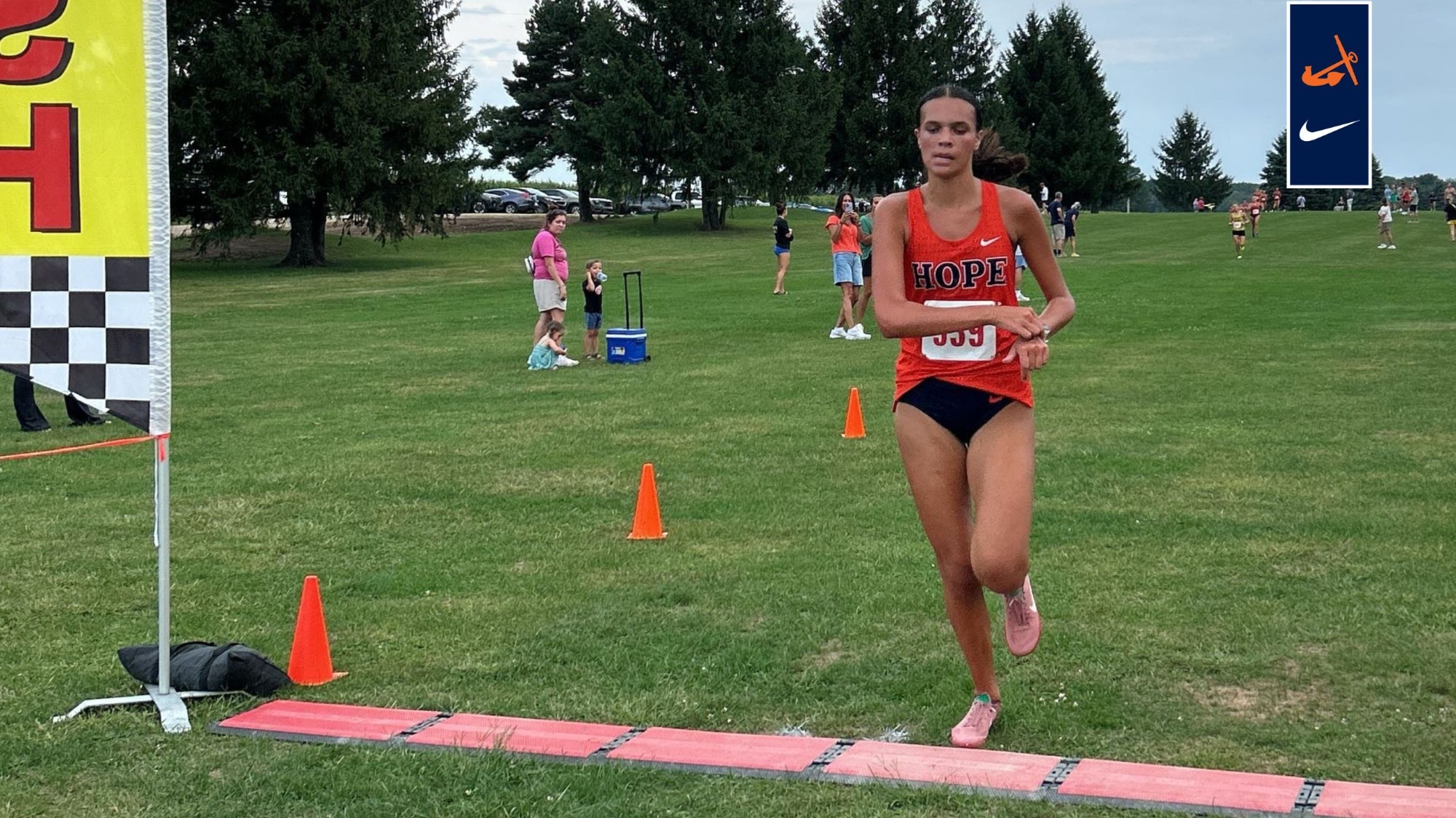 Lillian Cate runs at Olivet
