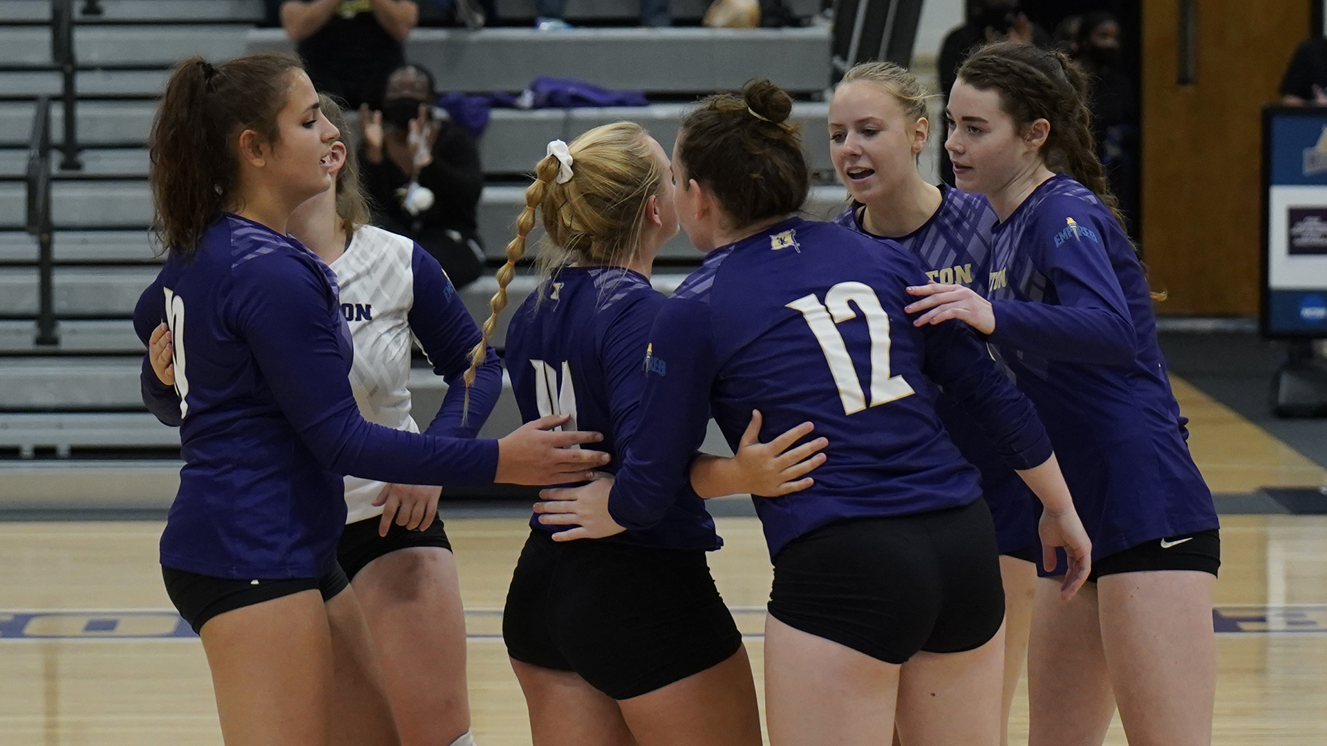Highlanders Take Down Hilbert in Straight Sets Houghton University