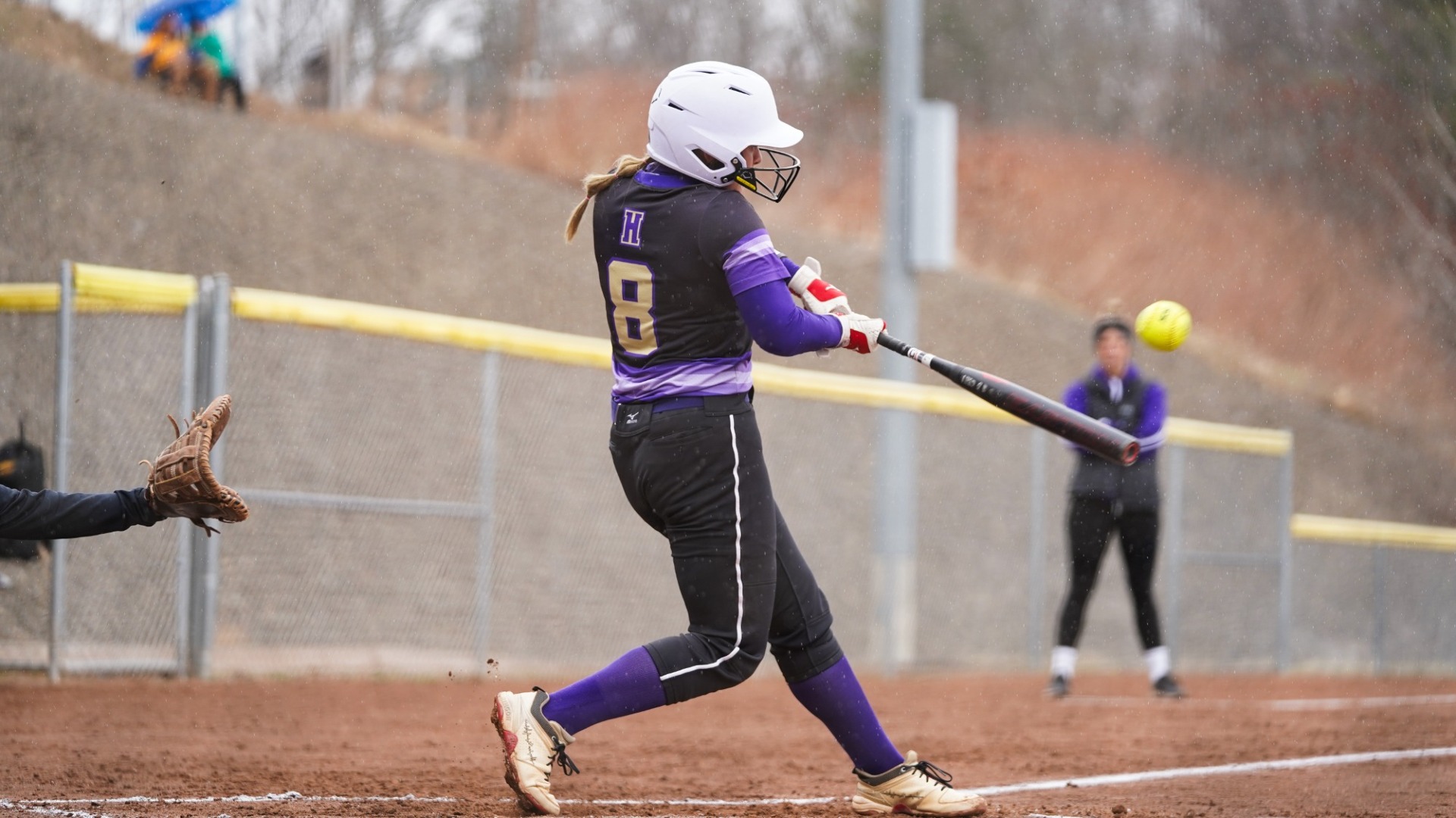 Kelley Burnett swings