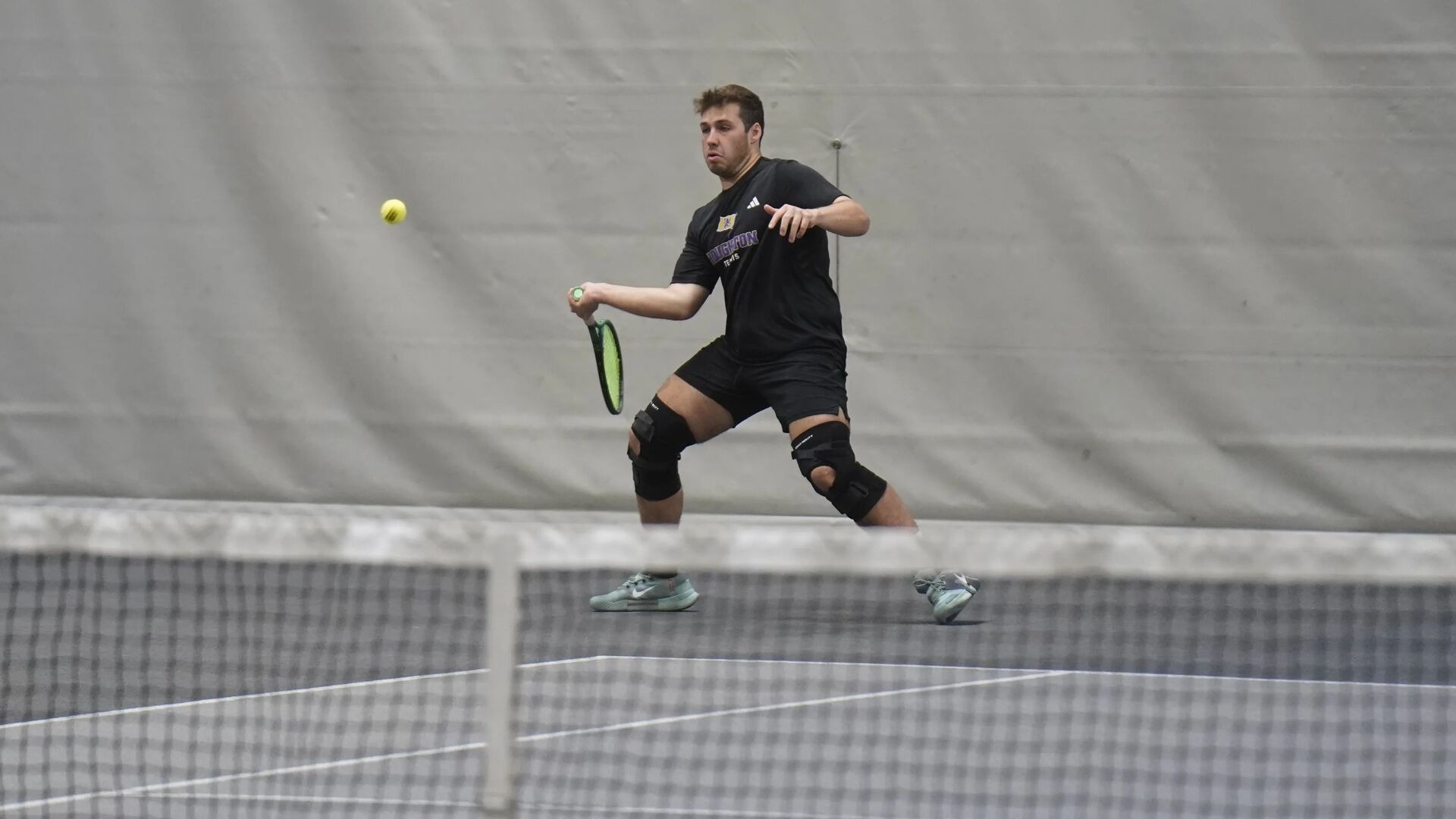 Jonas Likens forehand