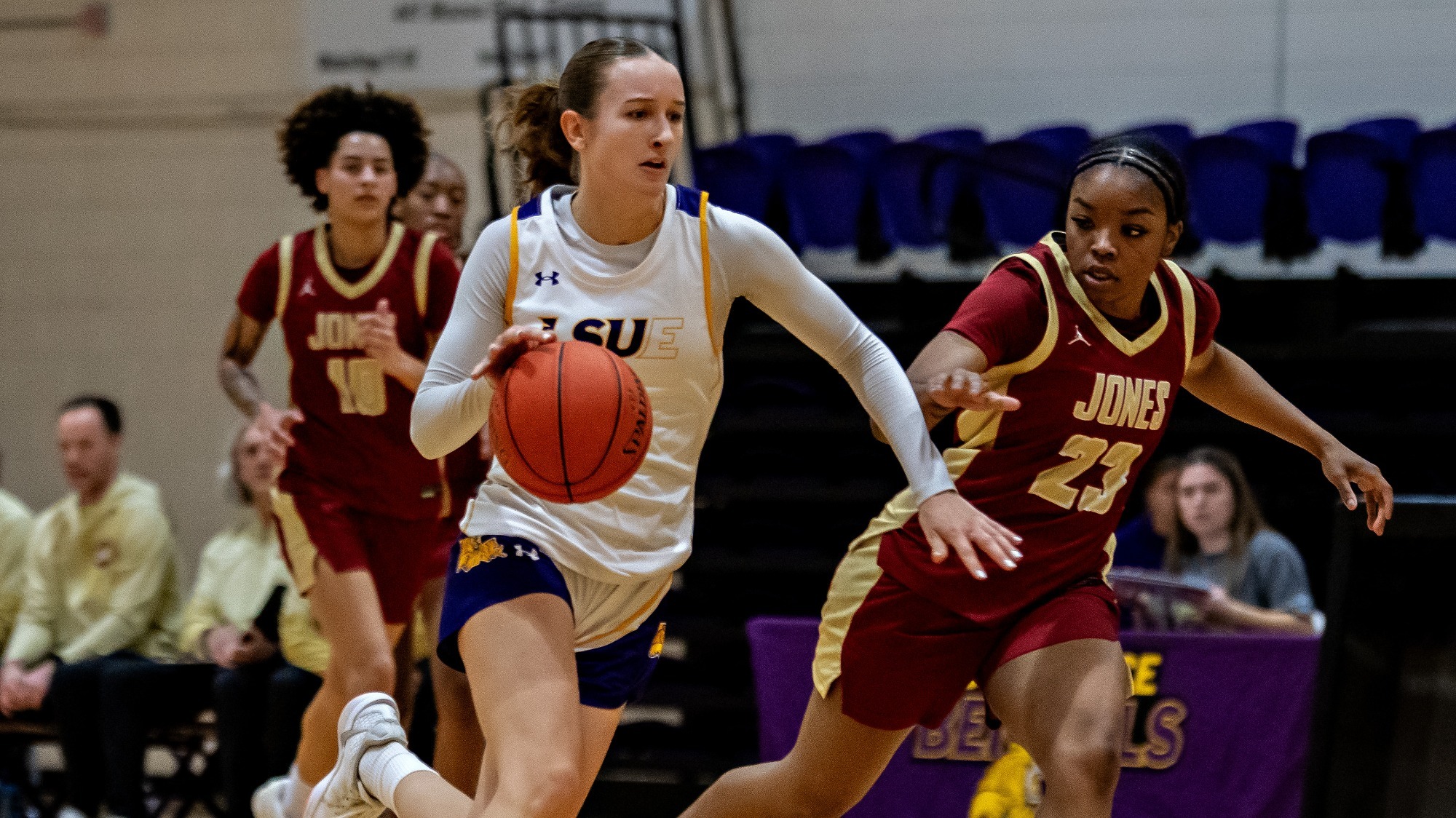 Paulina Reichenauer races past the Jones College defense.