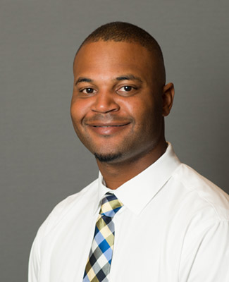 2018 - Macalester College Football Head Shots and Team Photos-- Copyright Christopher Mitchell / SportShotPhoto.com