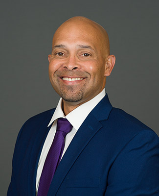 Coach Dion Wiggins 19