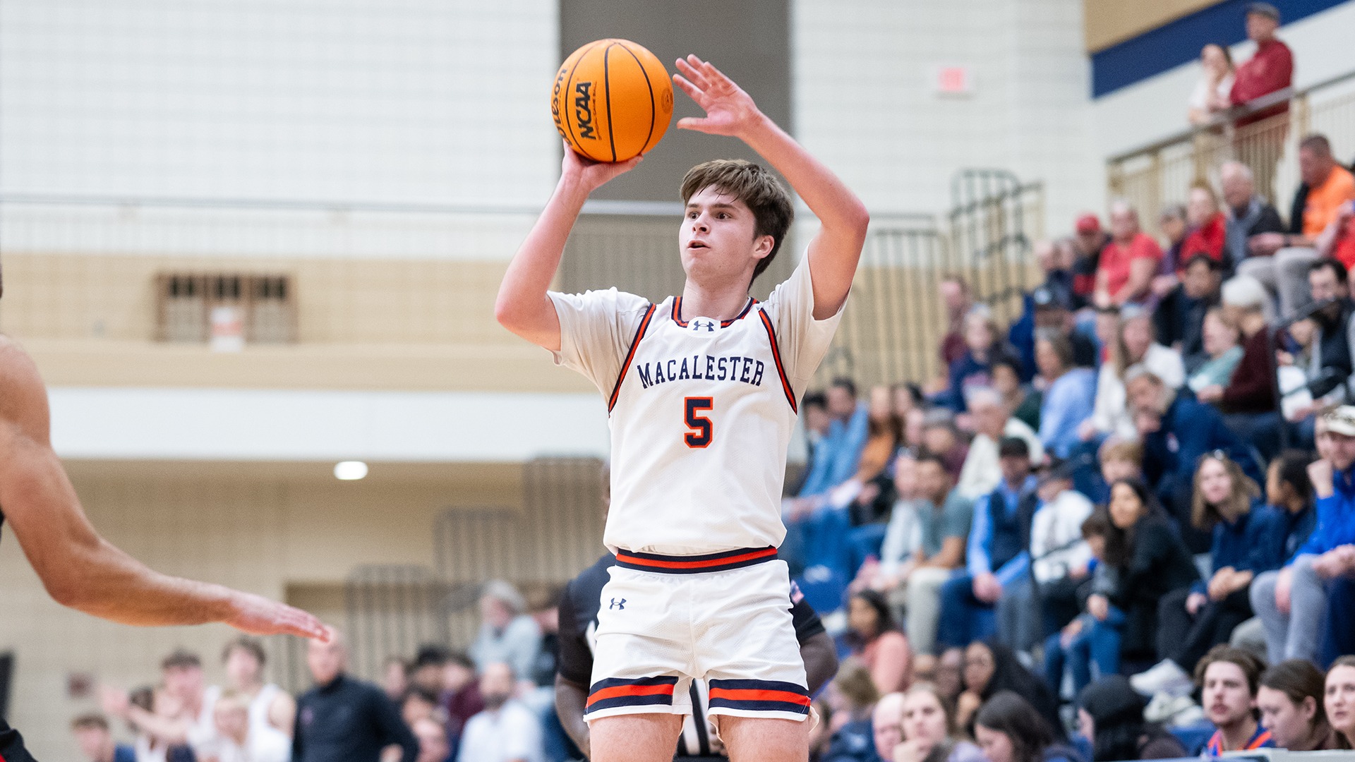 Owen Walther 01grinnell 2526