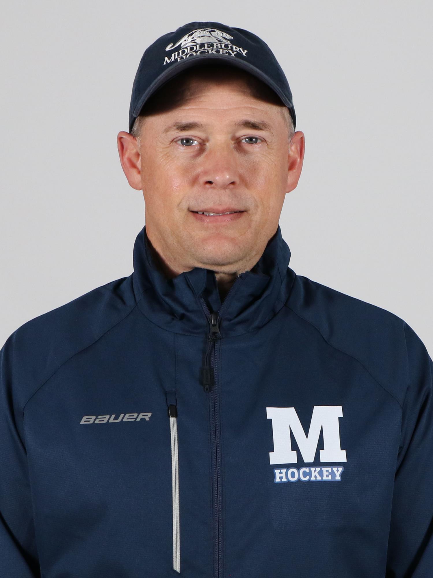 NeilSinclairHockeyHeadshot2021