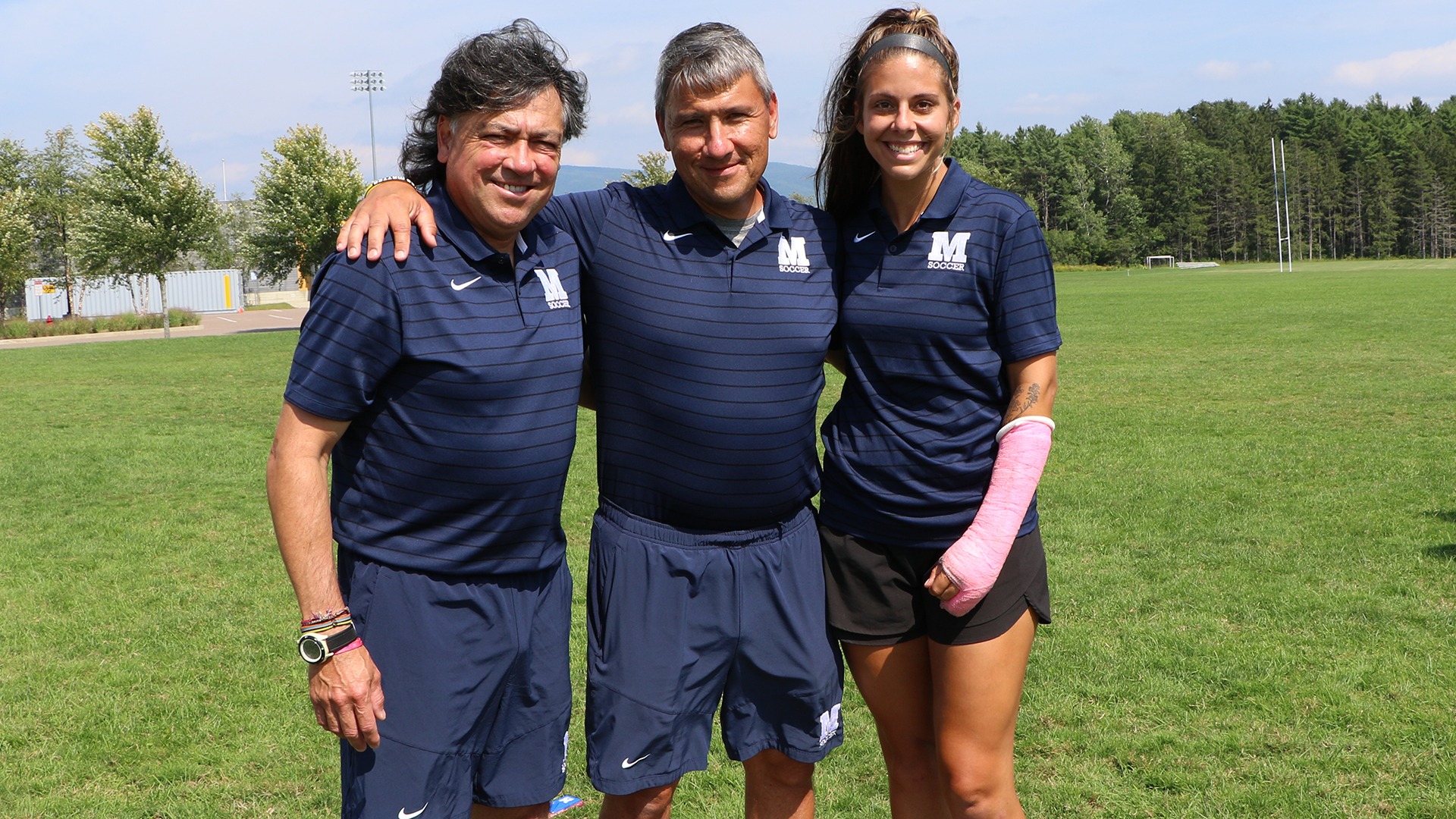 WSoccerCoachingStaff22