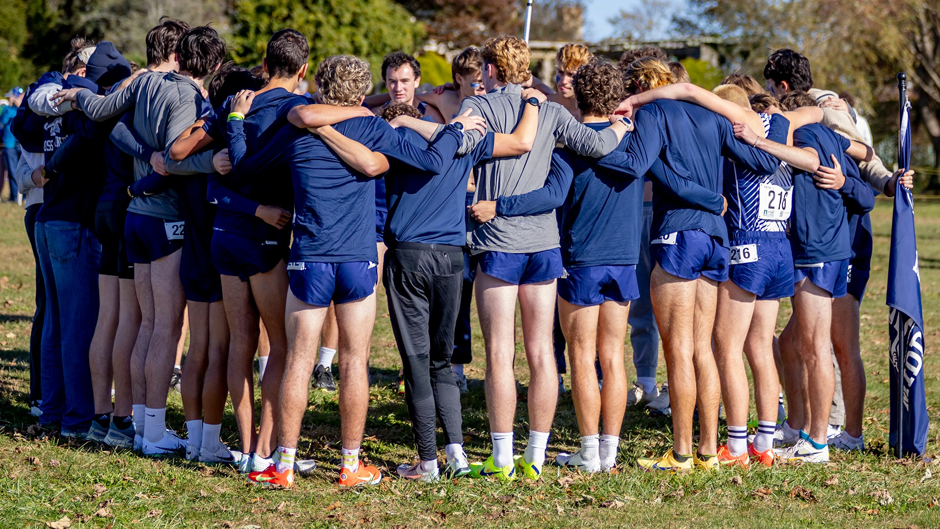 MXCTeamHuddle25NESCACChampionships_Cropped