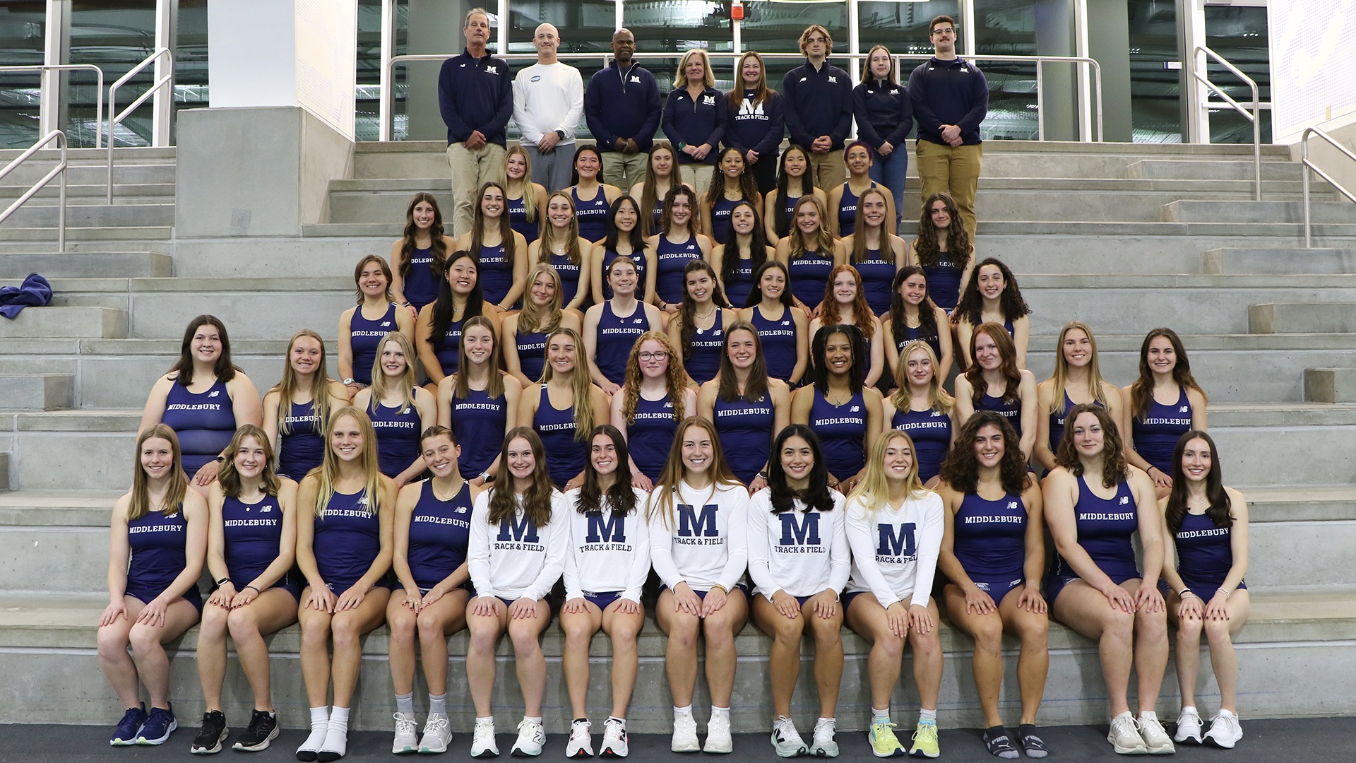 26WomenIndoorTeamPhoto