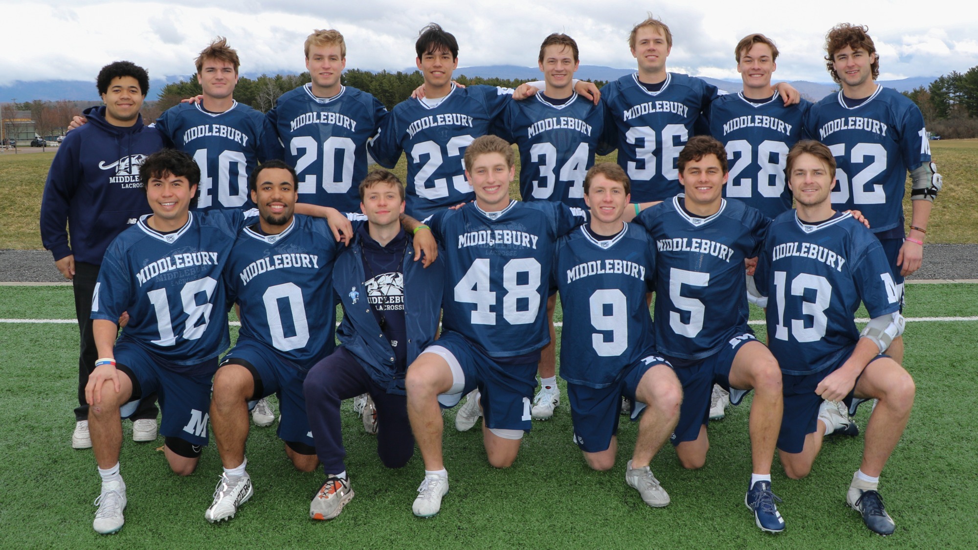 MLAXSeniorPhoto25Cropped_2