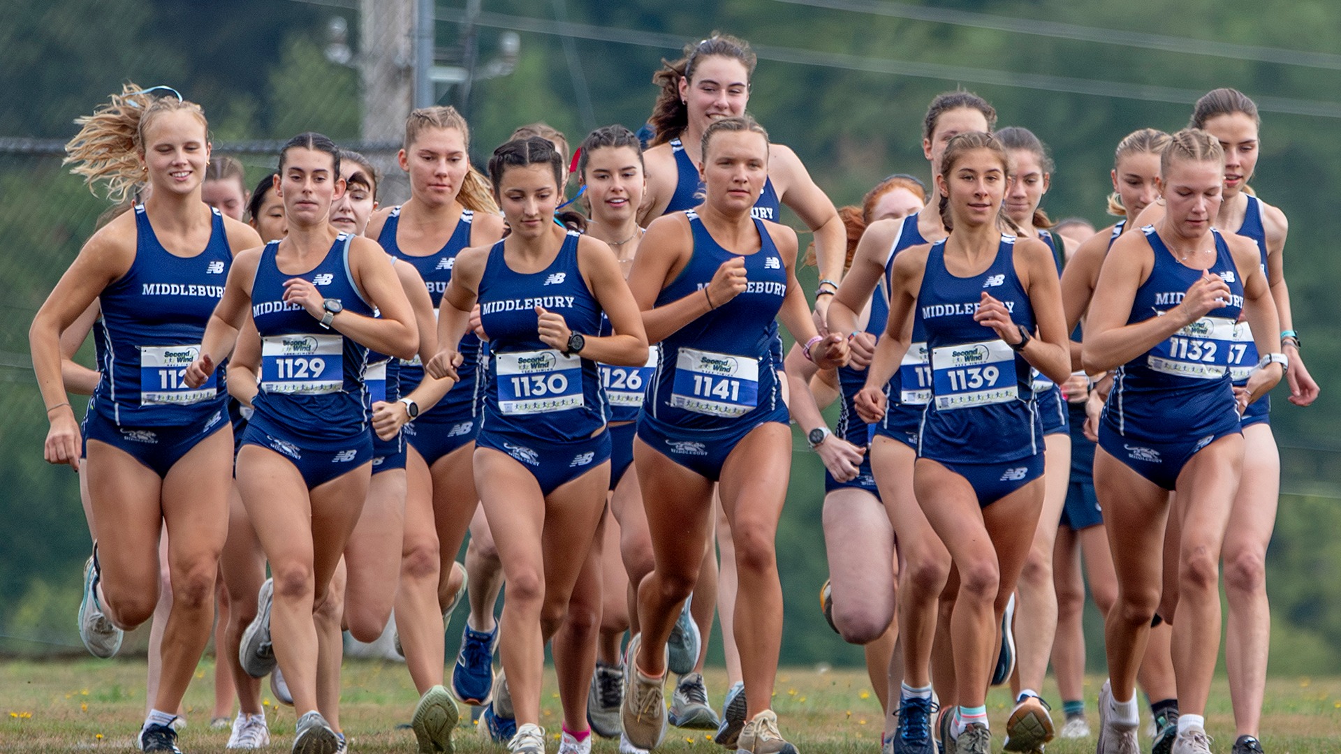 The Middlebury women's cross country team at the start of the 2025 Silloway Maple Syrup Challenge.