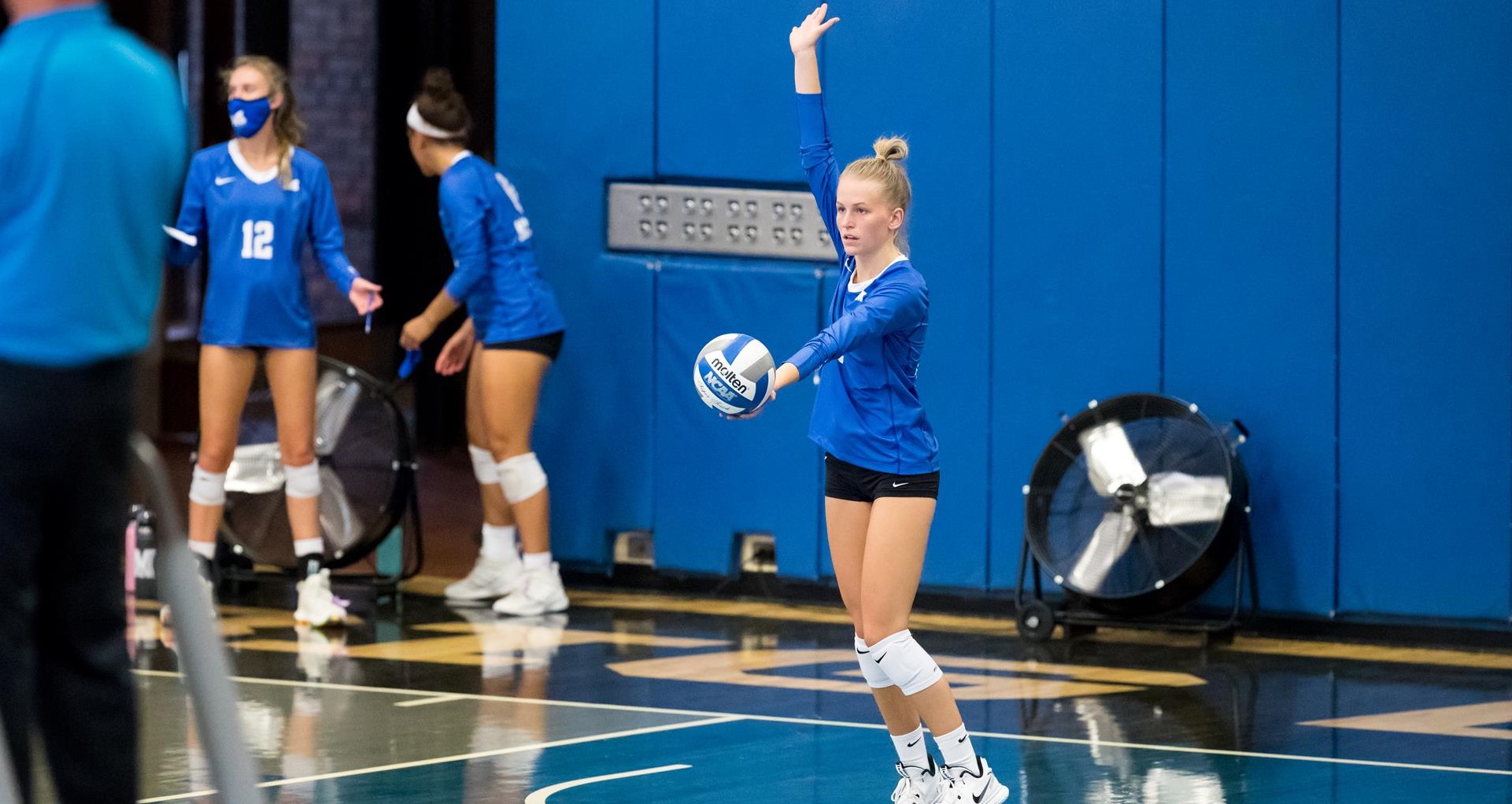 Big Blue Volleyball Splits on Day Two of Jim Coleman Tournament