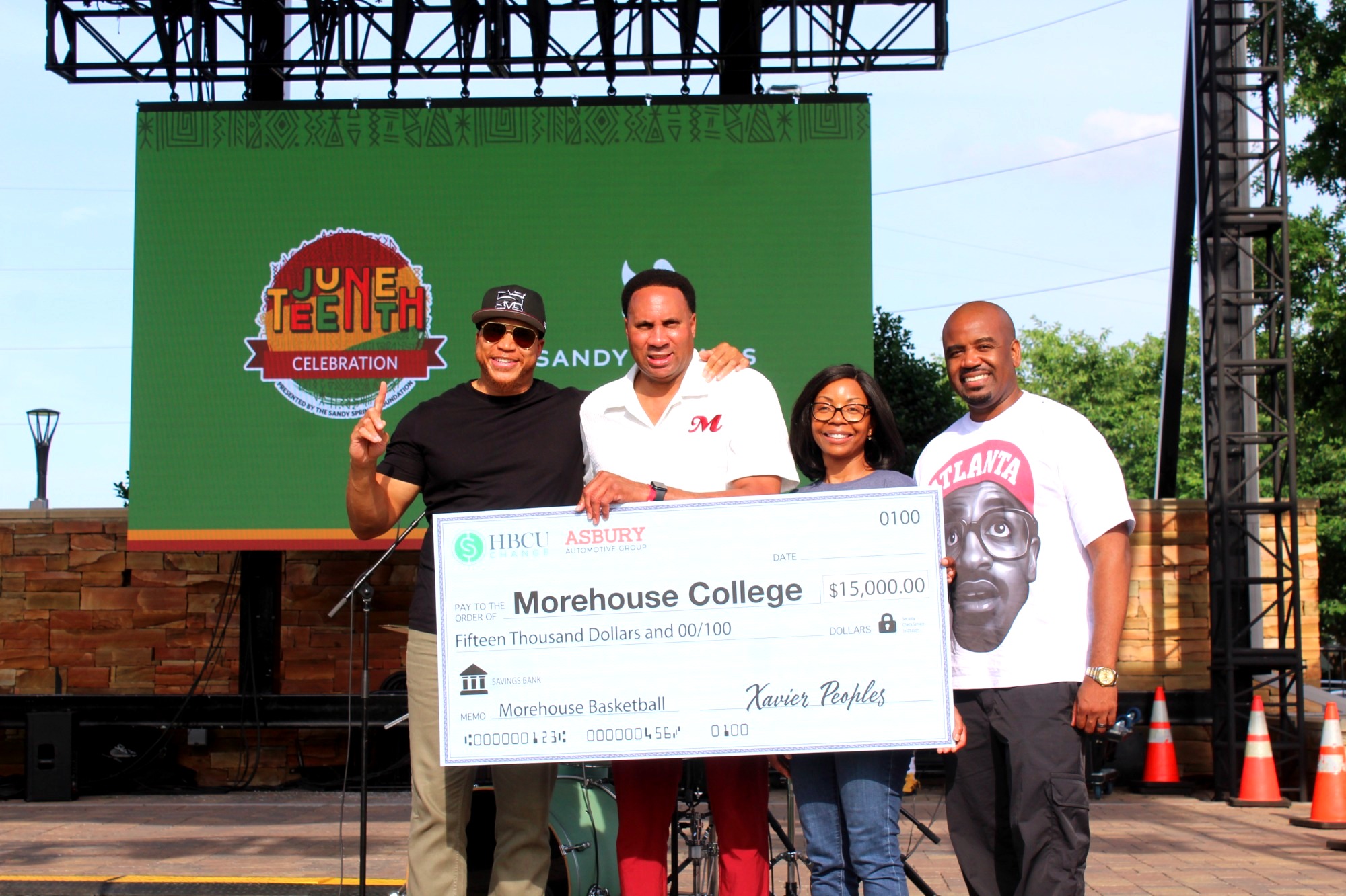 Ellis with HBCU Change check