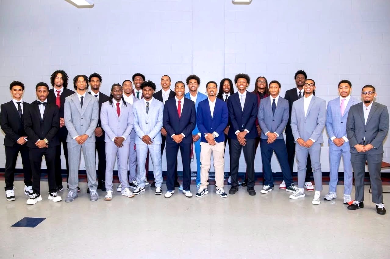 Suits_Sneakers