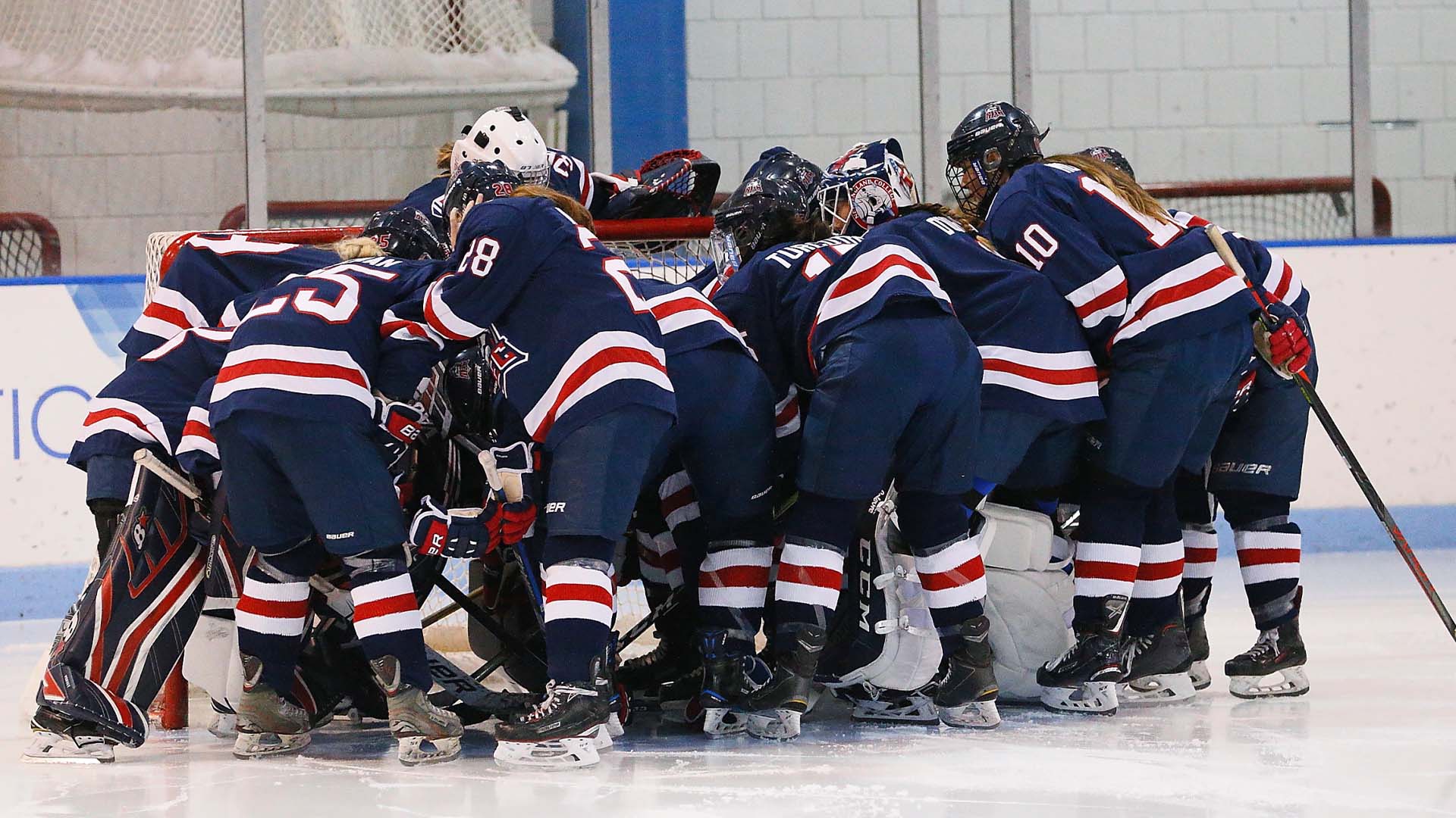 Women's Ice Hockey Drops Season Opener New England College