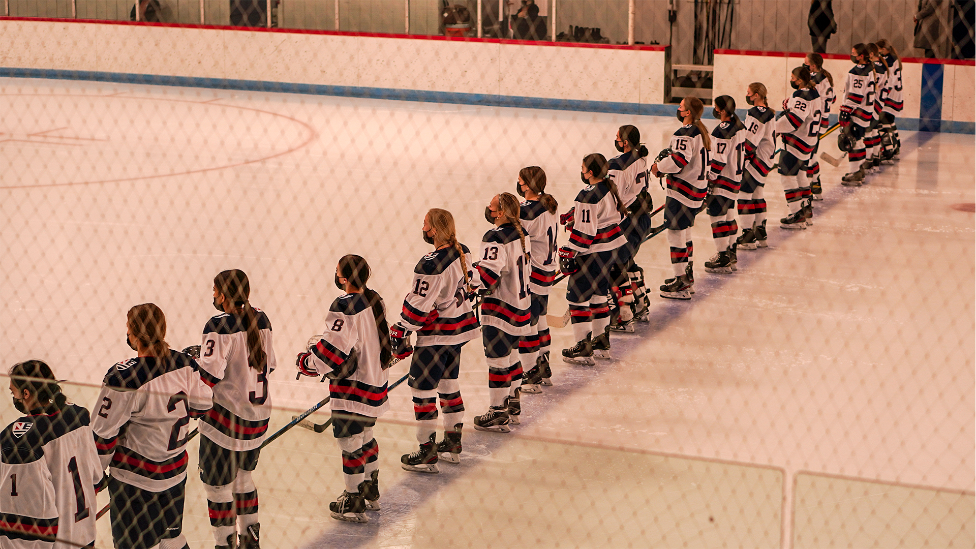 Women's Ice Hockey Falls to Plymouth State, 31 in Home Opener New