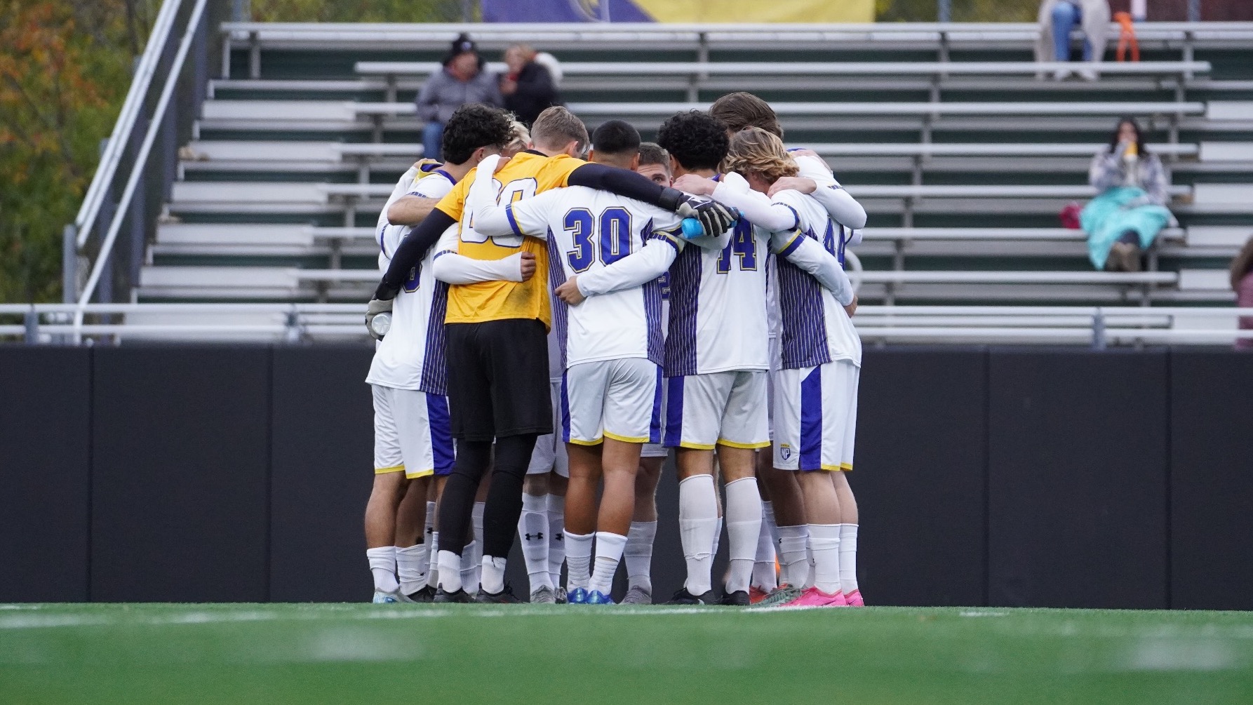 msocteamhuddlecarroll25