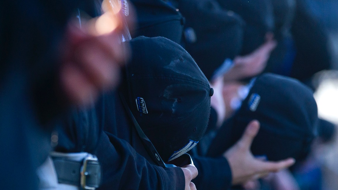 baseballgeneralhatinhand25