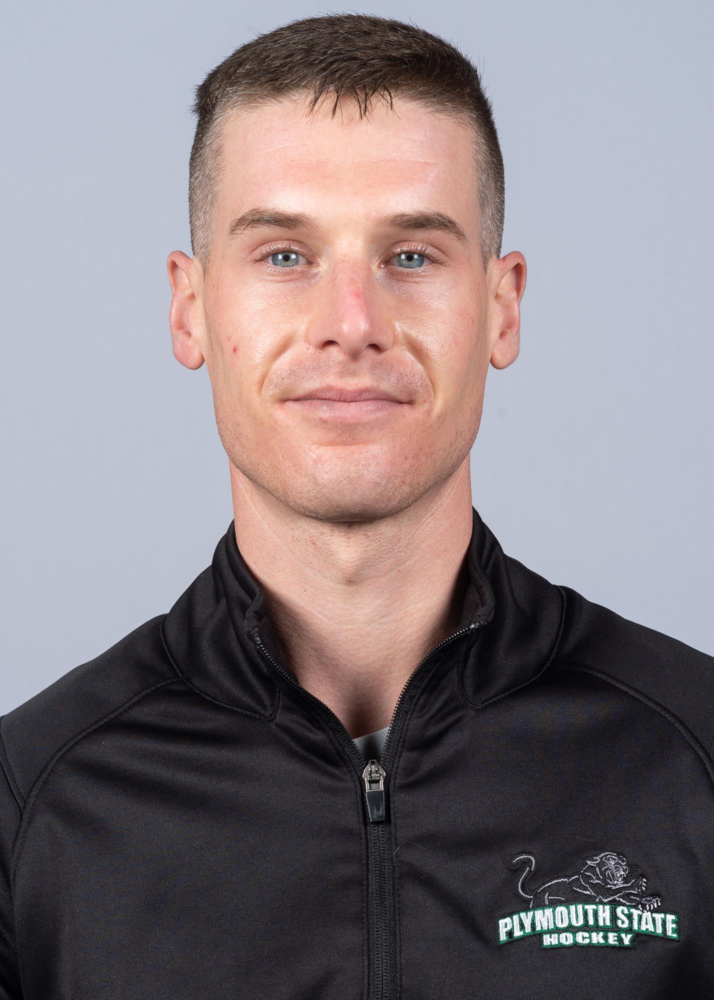 Evan Turek WH Headshot (2021-22)