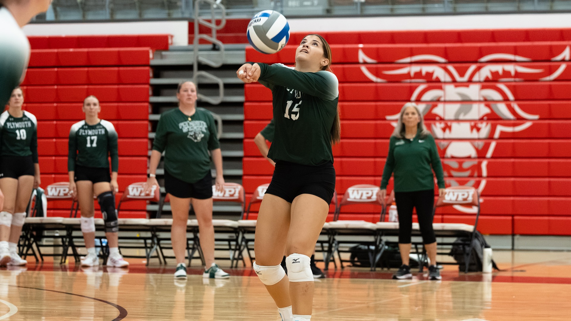 Alice Borriello Diaz plays the ball against WPI