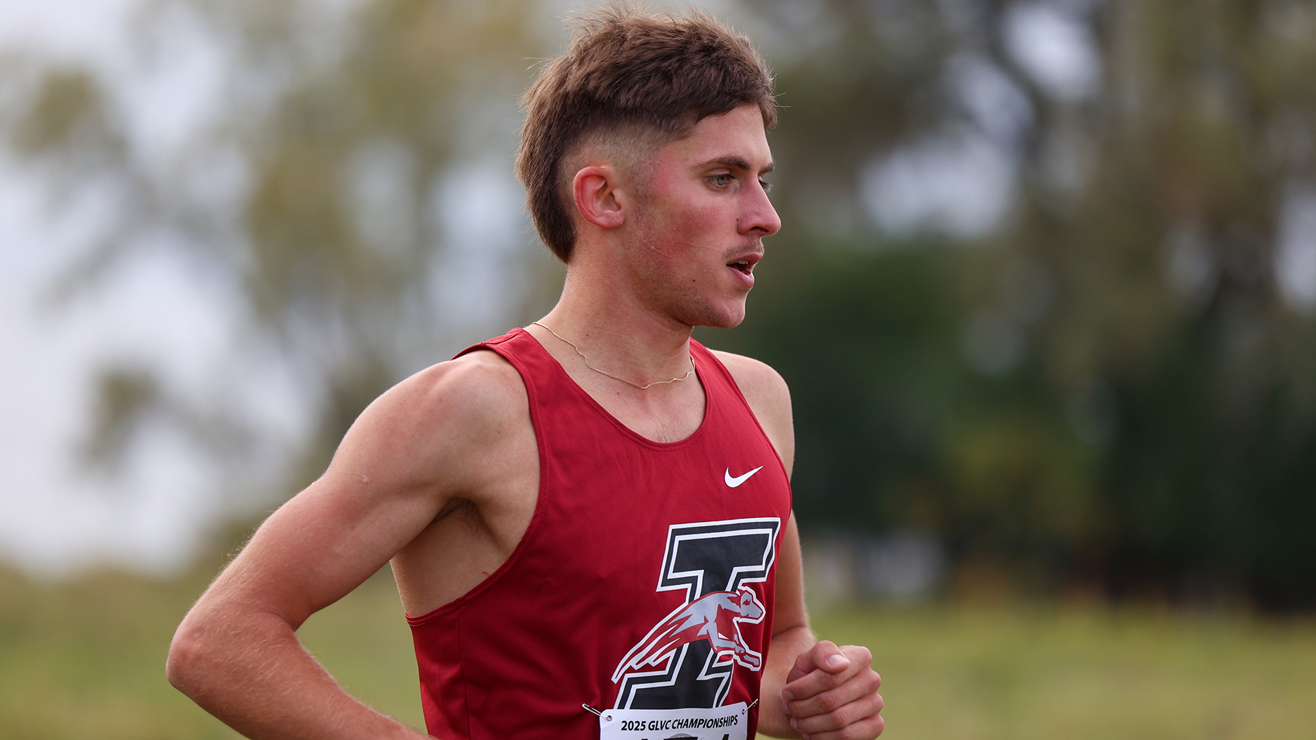 Felix Rivet Breaks UIndy Record in 8k with Third-Place Finish in GLVC Championships