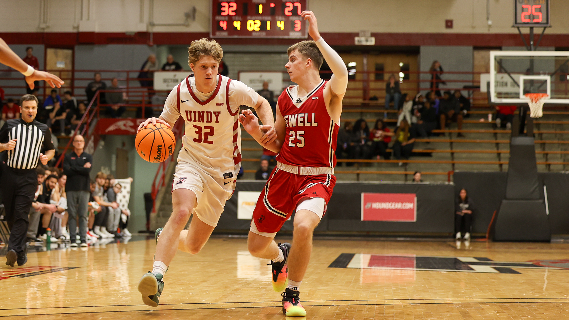 Ethan Edwards drives past a William Jewell player