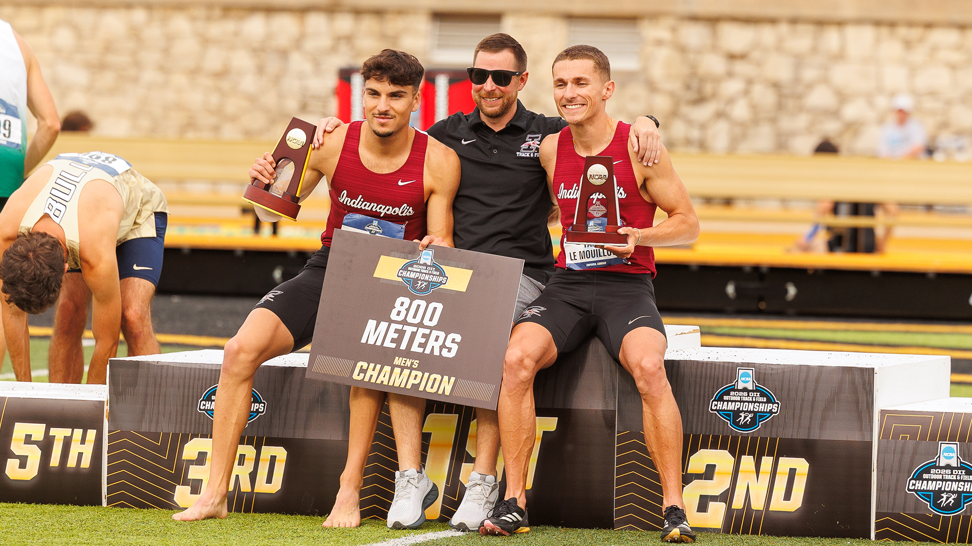 Josue Le Cadre and Yanis Le Mouillour earn first and second in the men's 800 at the 2026 OTF NCAA Championships