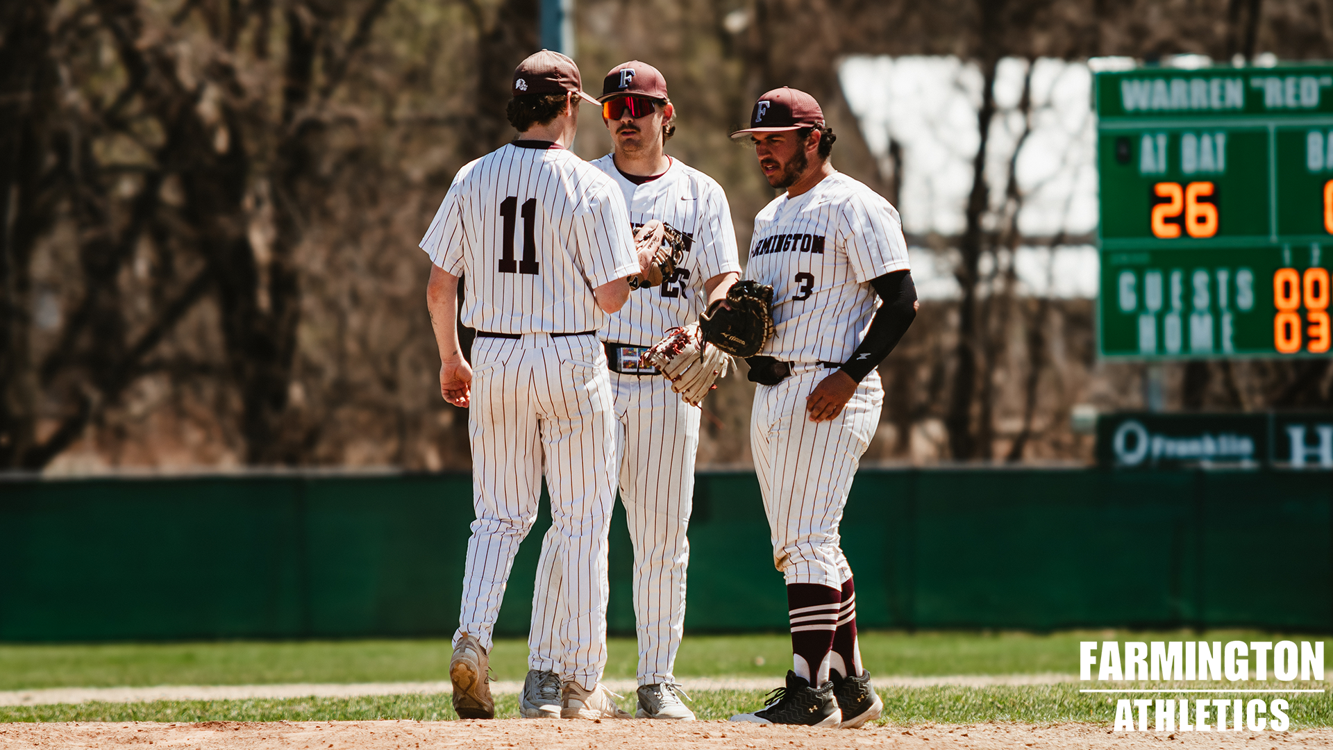 Beavers Sweep Hornets in Season Finale