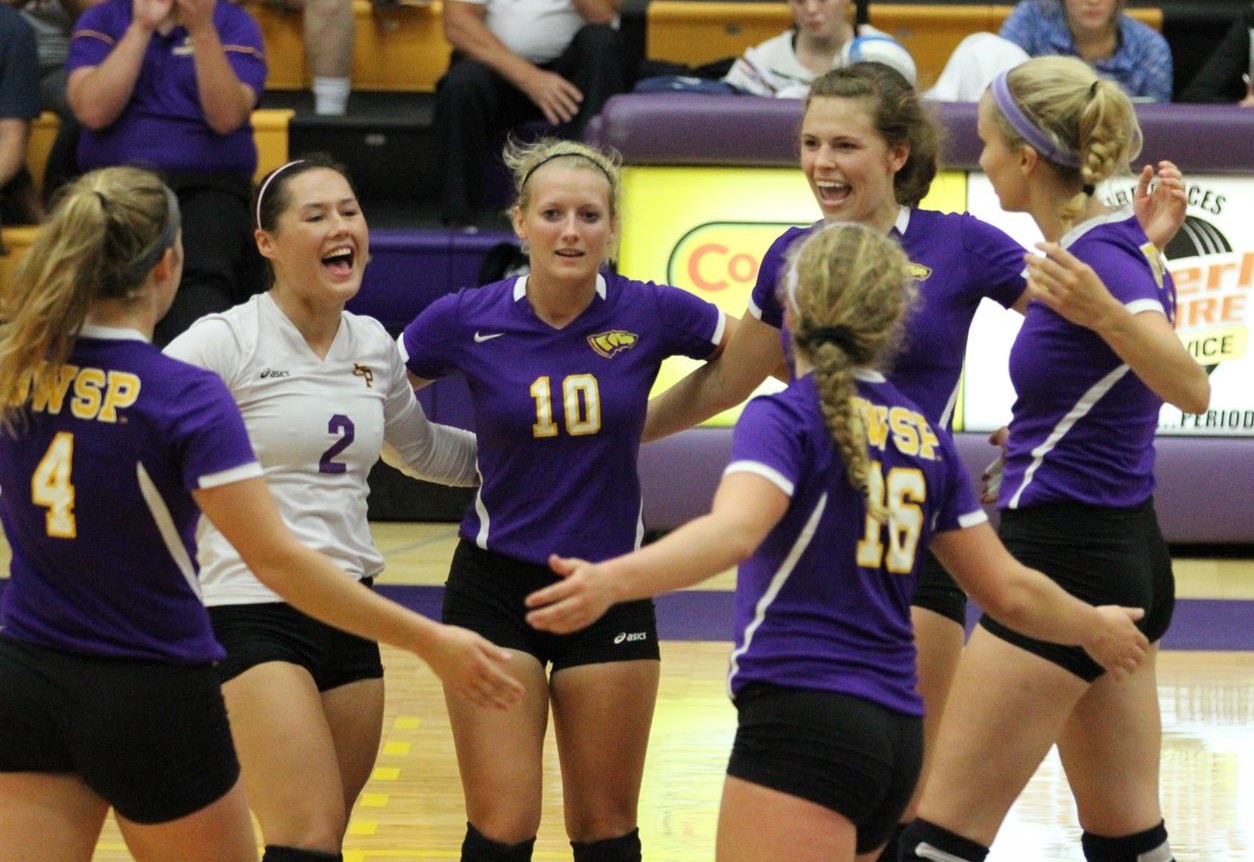 Volleyball Continues to Roll with Pair of Wins Friday University of