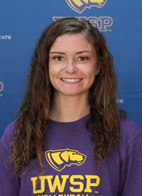 Karly Bihner Headshot