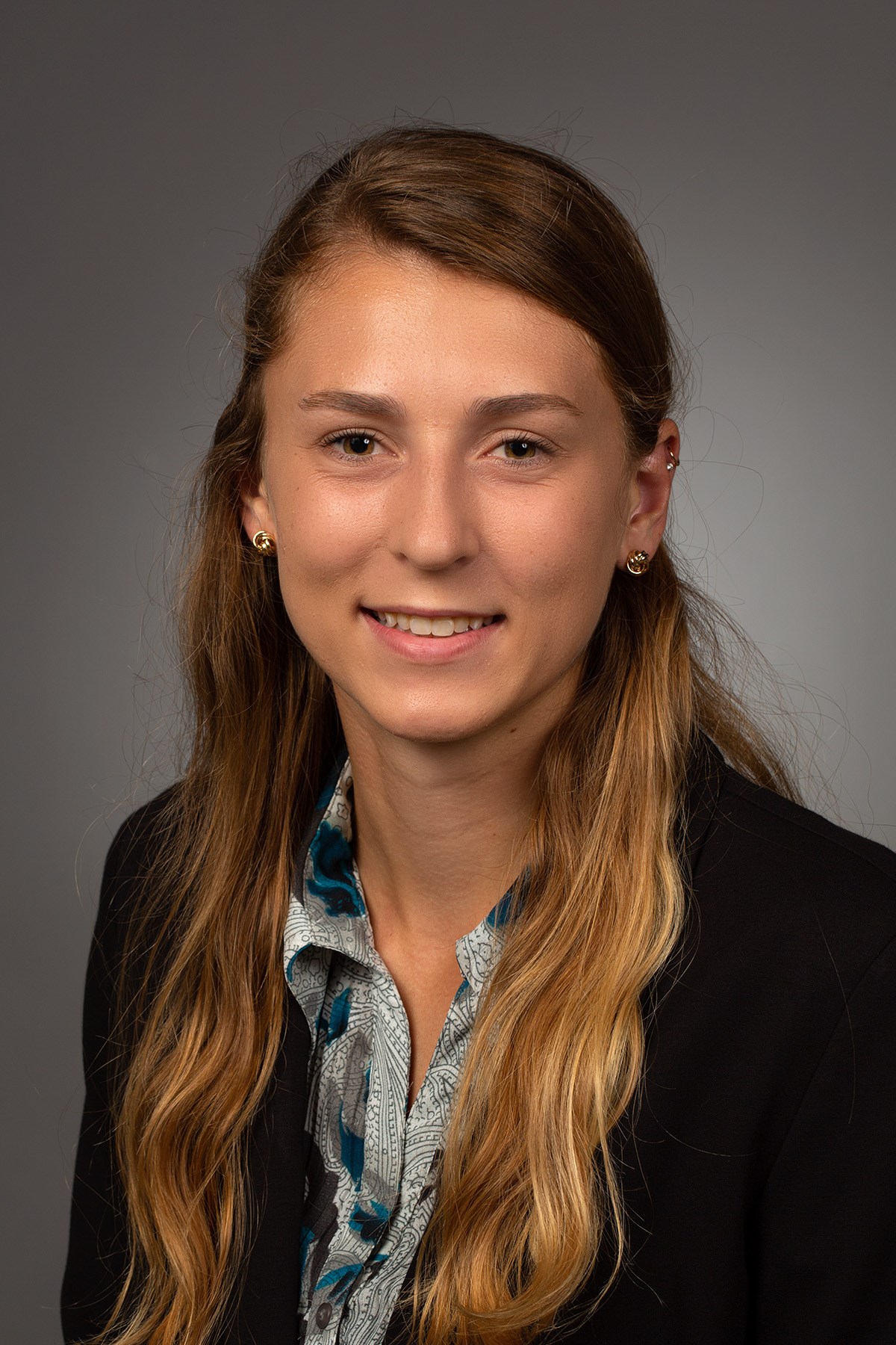 Sylviann Momont Head Shot