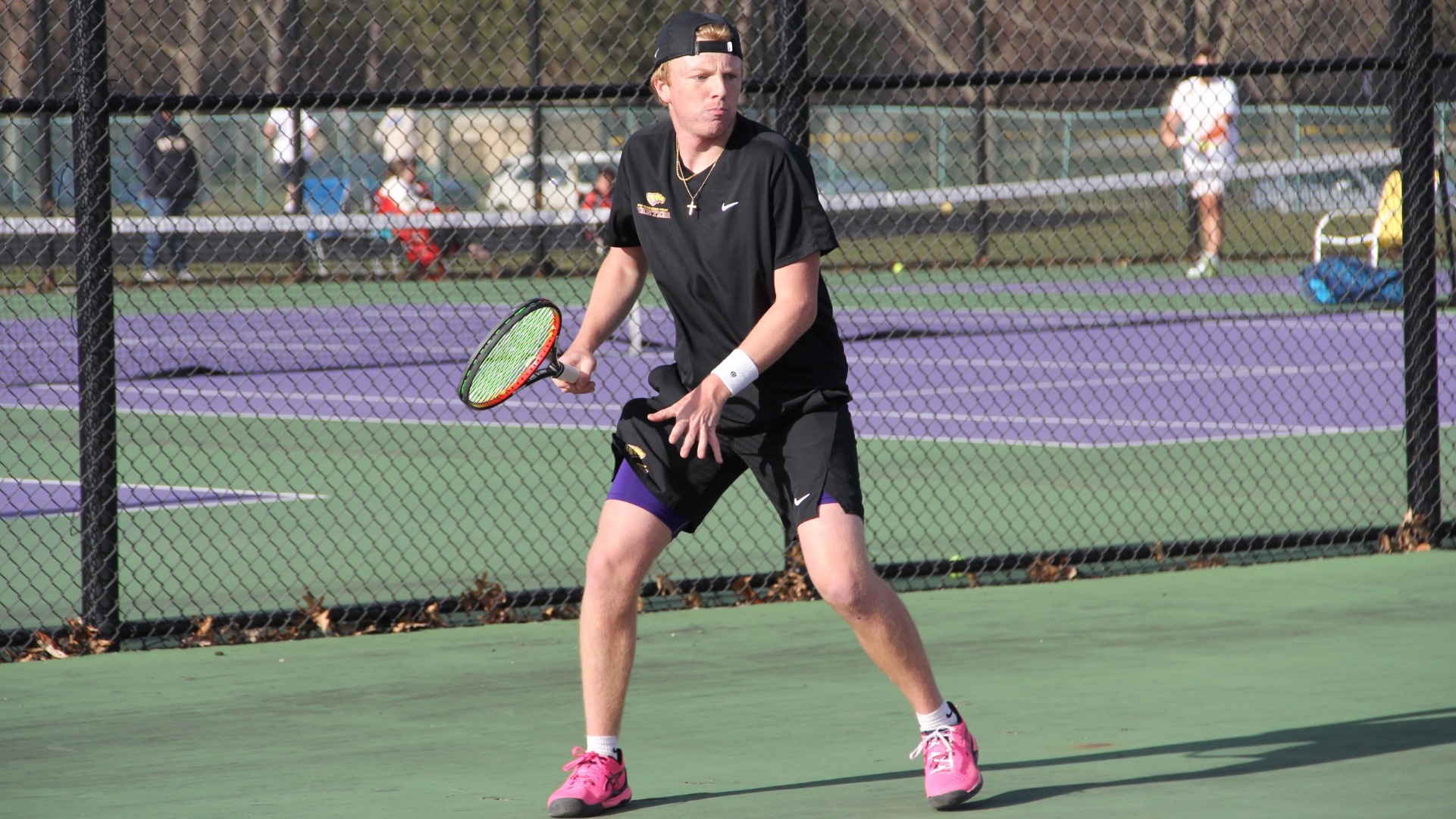 Men’s Tennis Splits Matches in Kenosha University of Wisconsin