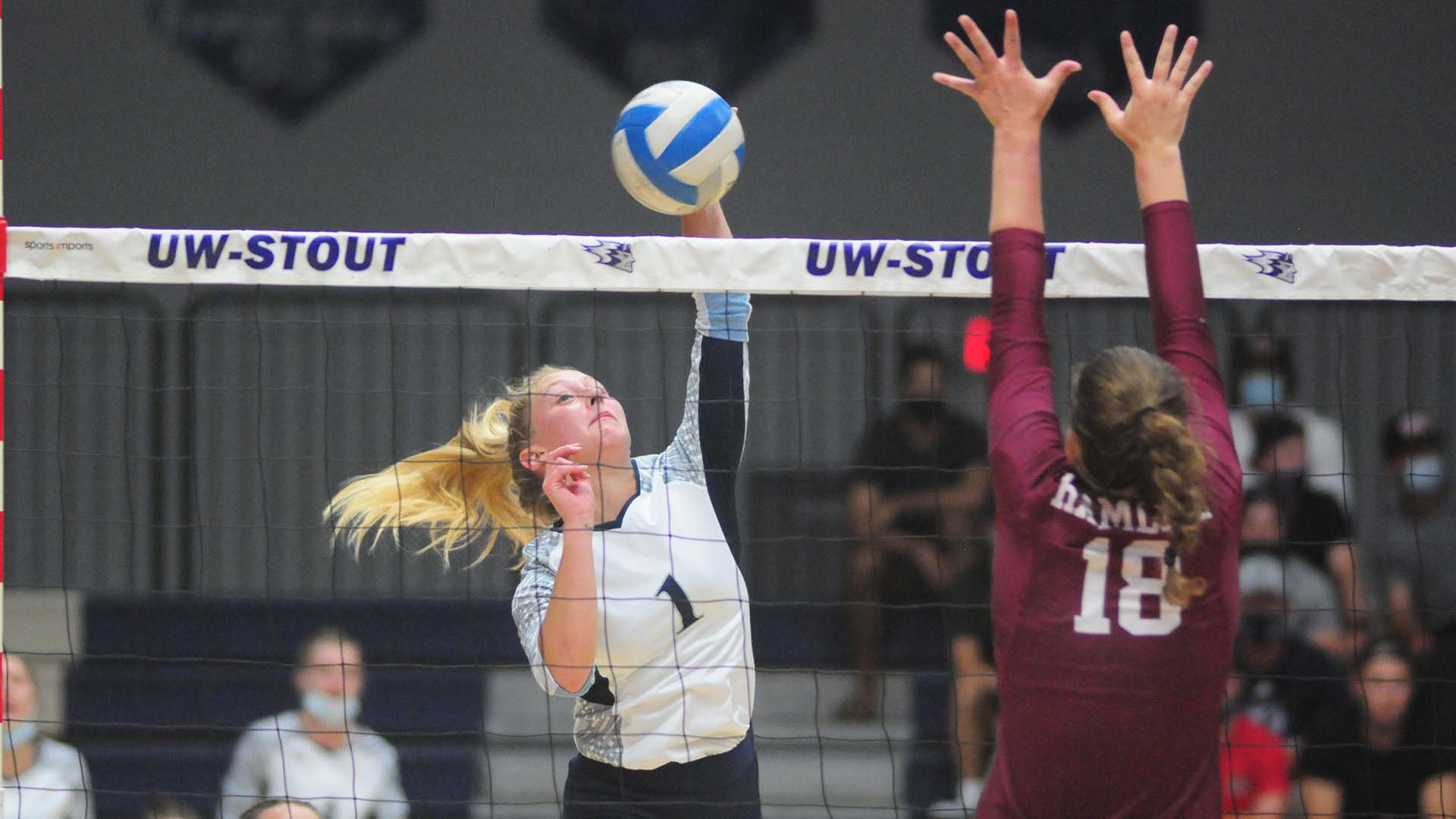 Elise Banitt 2021 Women's Volleyball University of Wisconsin