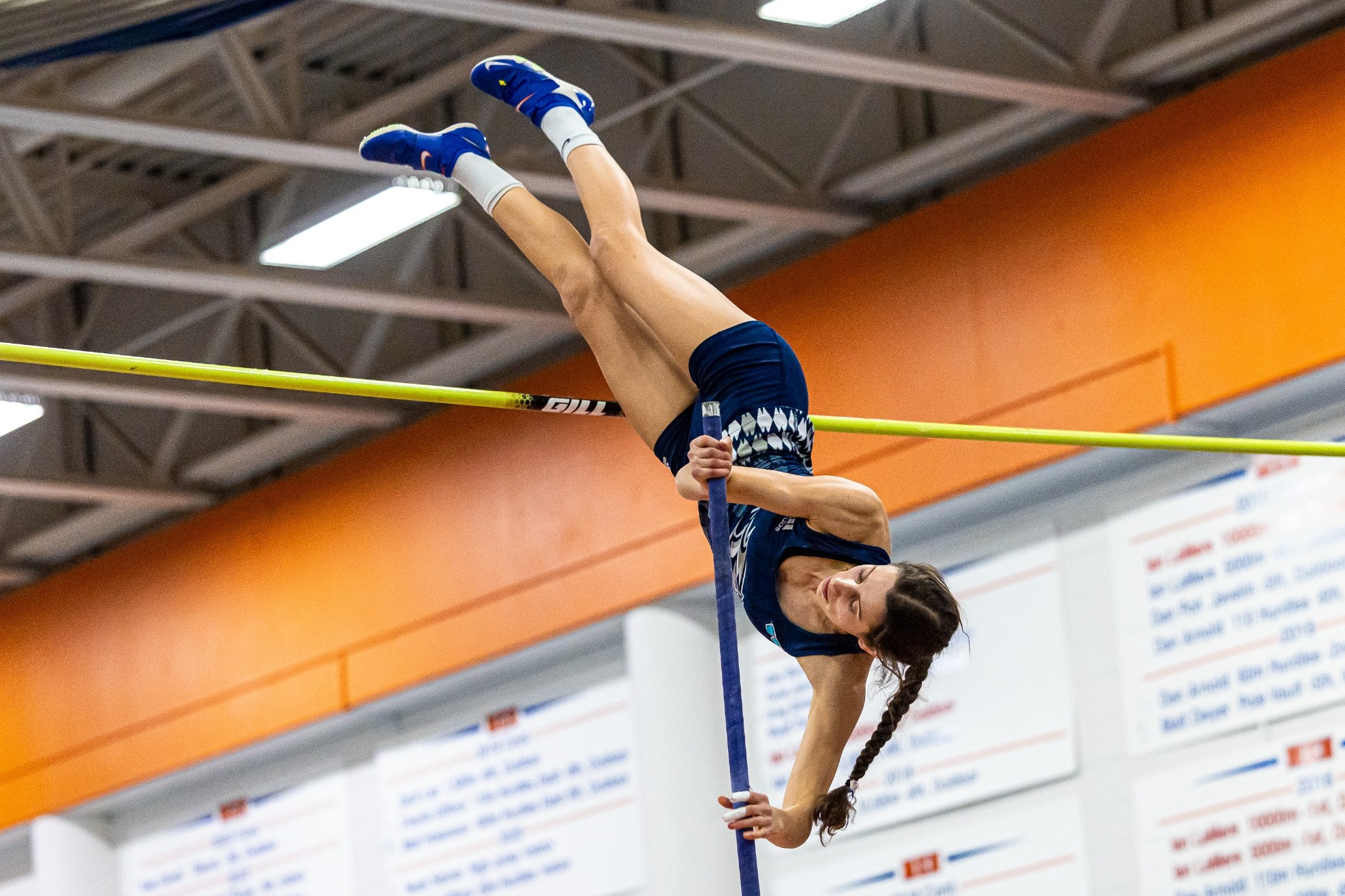 Zastrow vaults to victory at 26 WIACs