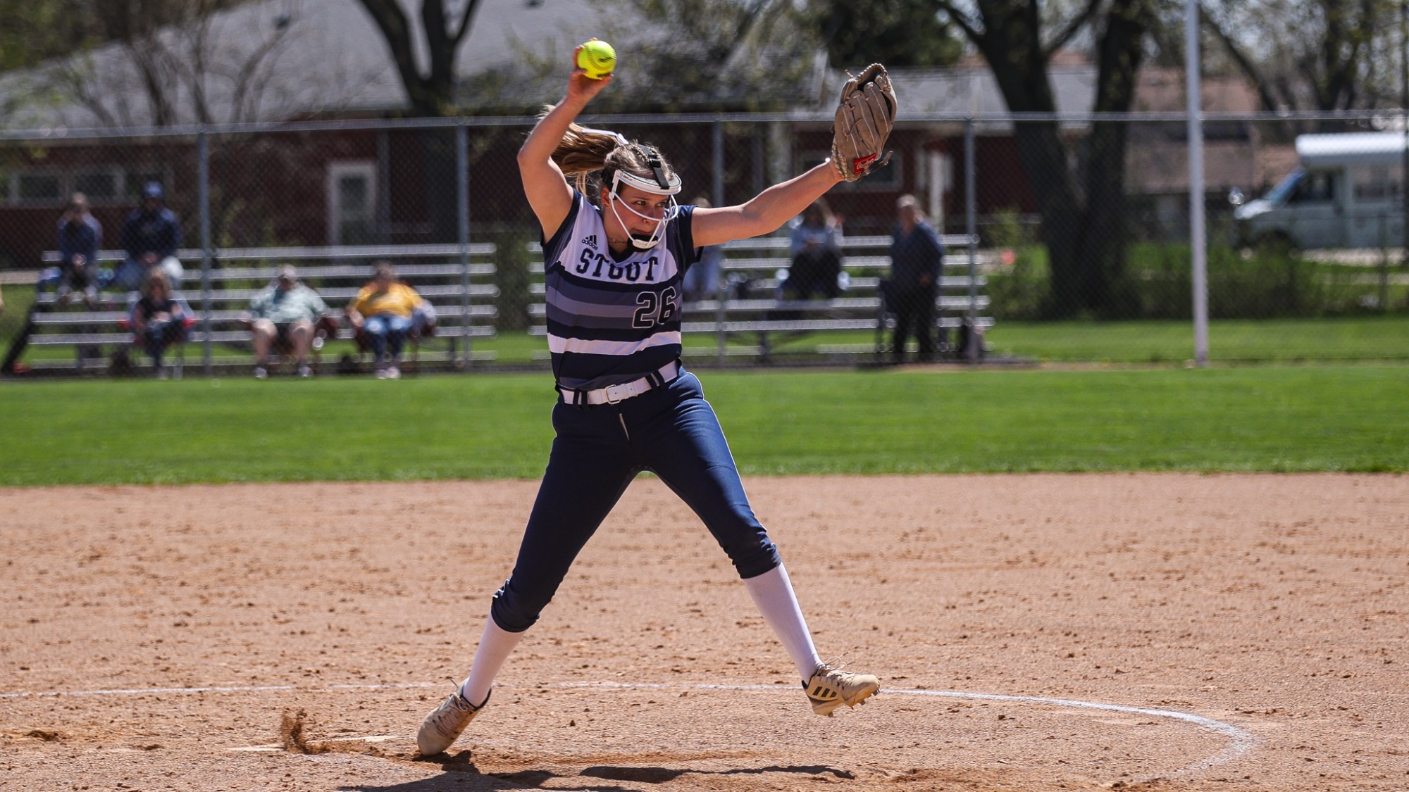Jennalyn Mallmann pitching