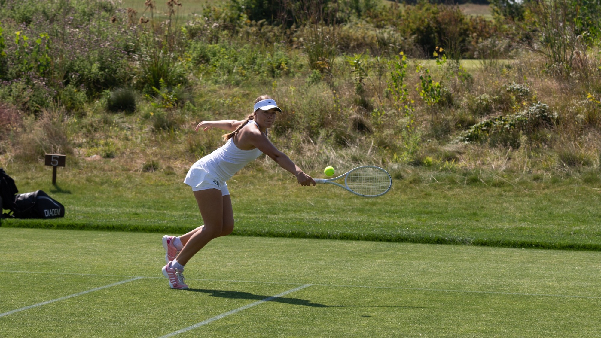 Braenna Backhand
