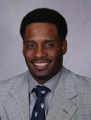Elijah Weeks Headshot 2022