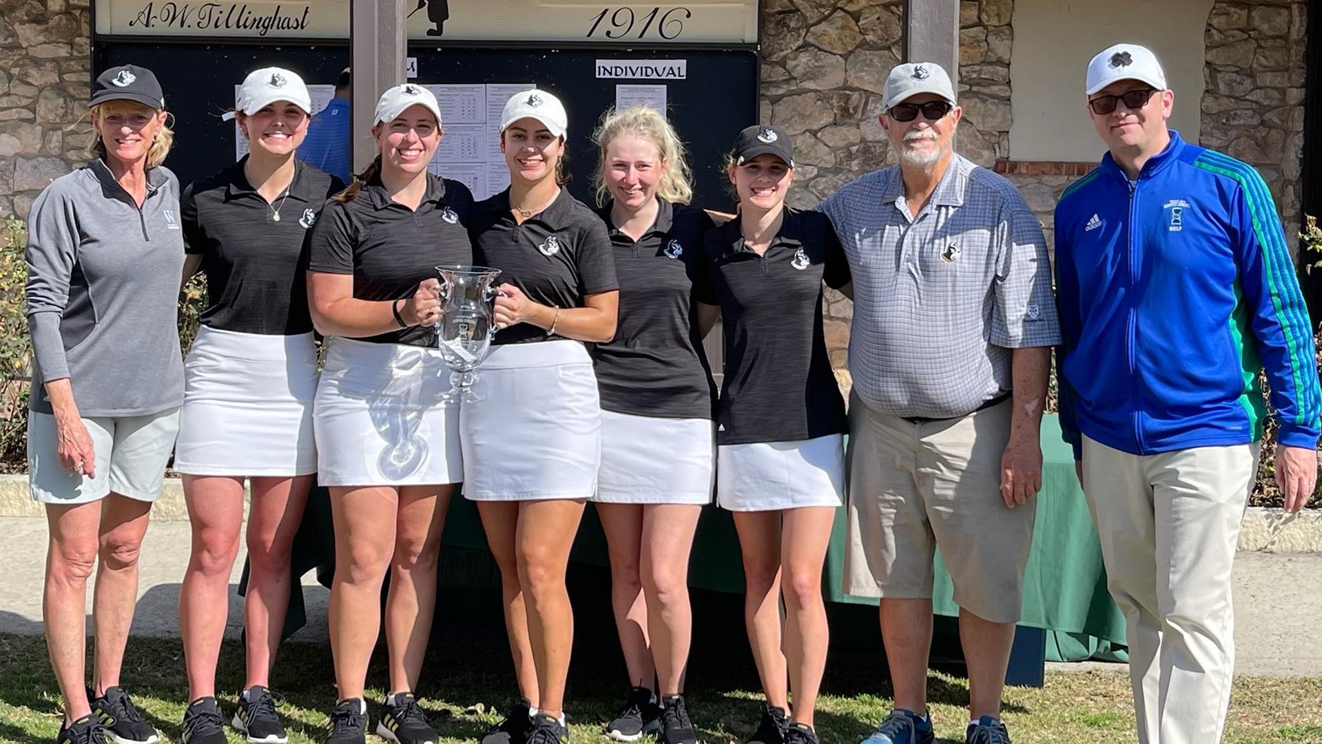 Hollis Finishes Runnerup, Women's Golf Wins Islander Classic Wofford