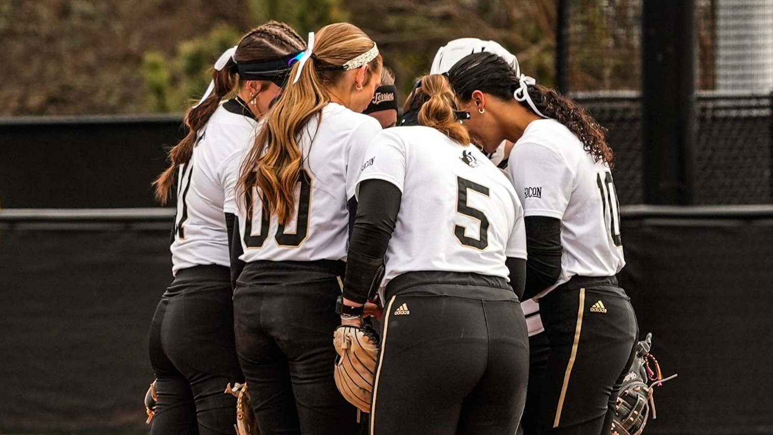 Huddle vs. Kent State 2-8-26
