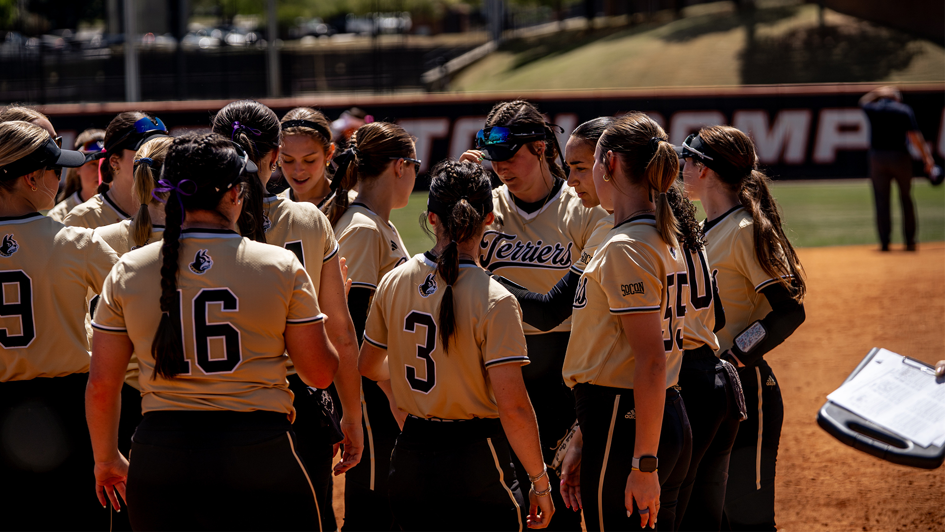 Huddle at Mercer 3-28