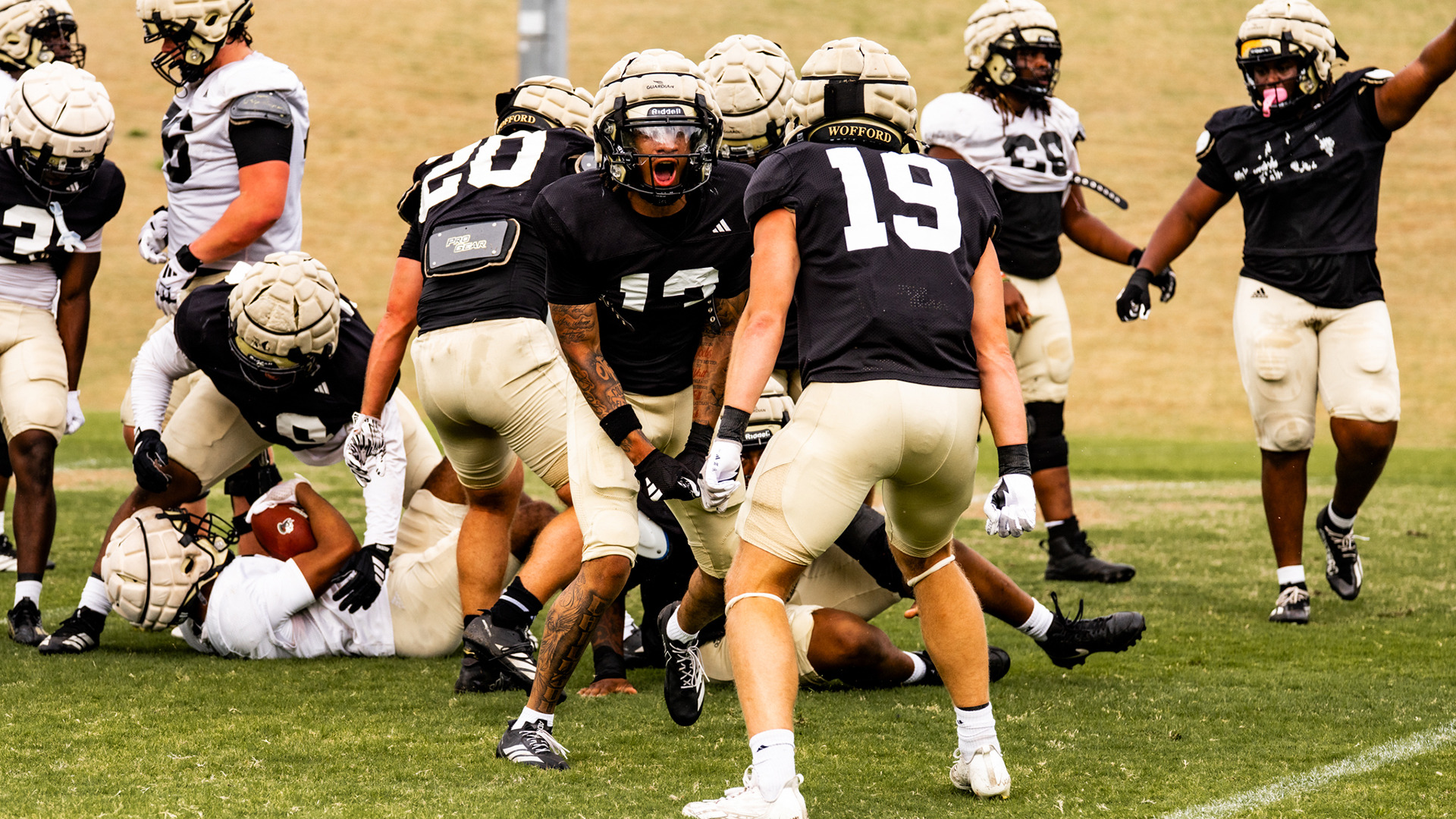 2026 football spring practice 4-4-26