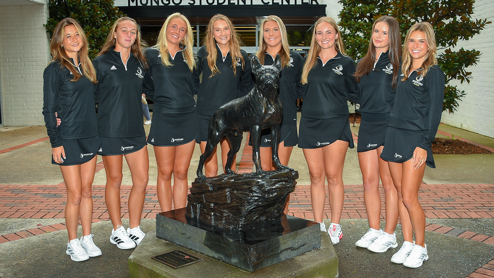 2026-27 Womens tennis team photo