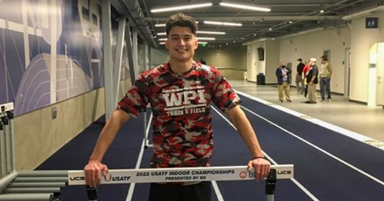 Thomas Participates in the US National Indoor Men's Track and Field